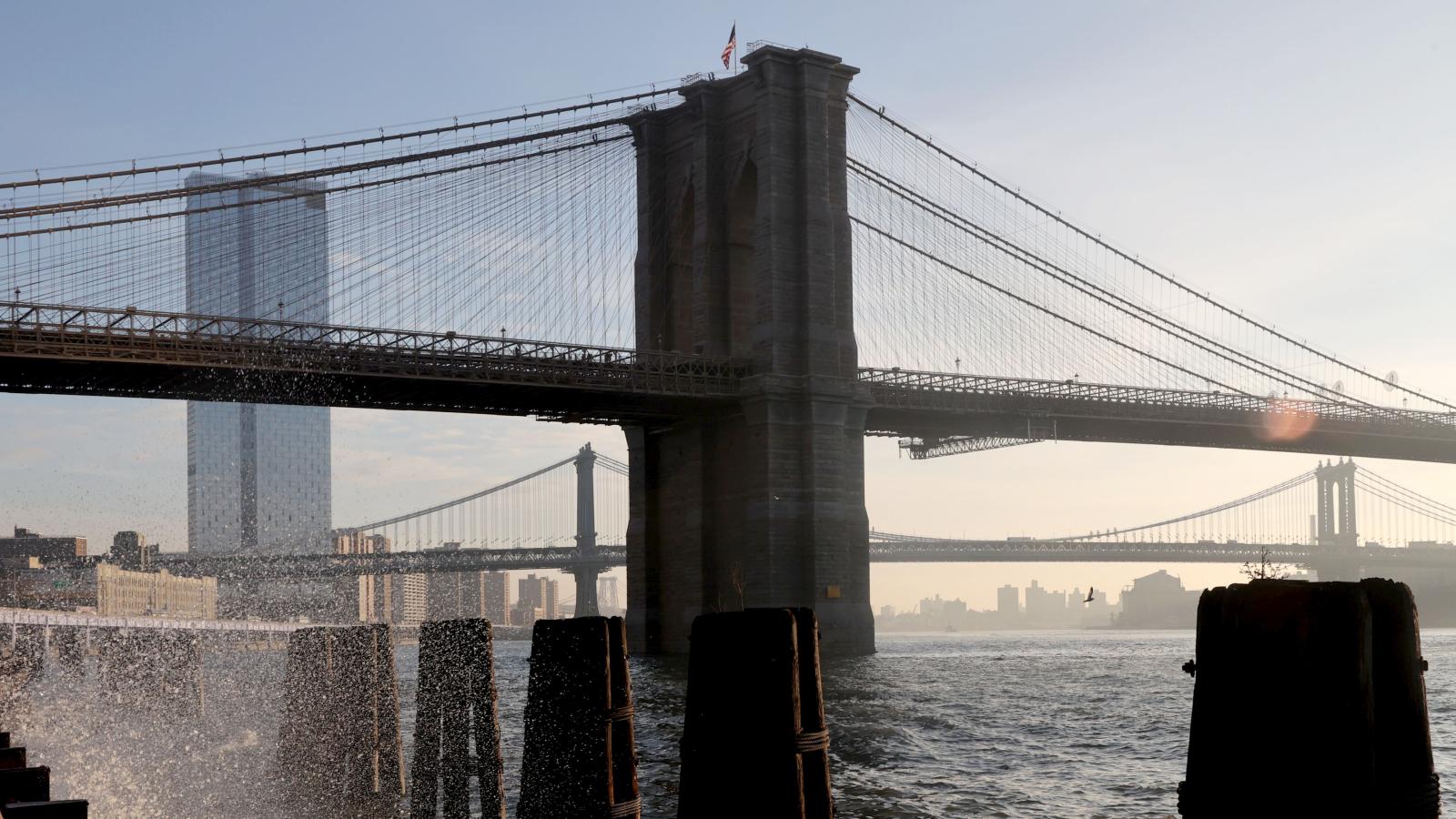 Manhattan Bridge, Brooklyn Bridge