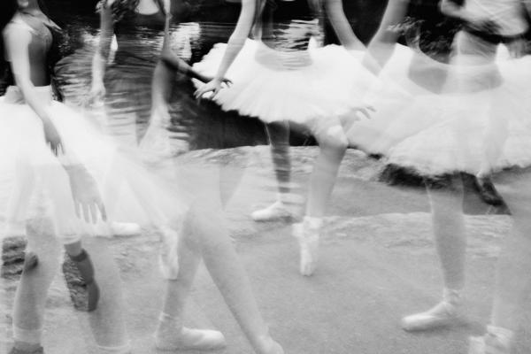 CENTRAL PARK DANCERS MANHATTAN NEW YORK CITY BLACK AND WHITE | Buy this image