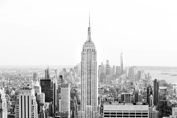 EMPIRE STATE BUILDING MAHATTAN SKYLINE NEW YORK CITY BLACK AND W | Buy this image