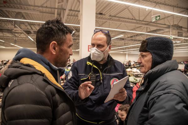 Przemsyl - Milan - From Milan to refugee centers in Poland on the border with Ukraine - Andrea and Fulvio with an operator of the Italian Civil Protection ______ Andrea e Fulvio con un...