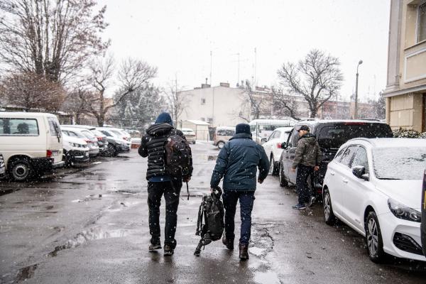 Przemsyl - Milan - From Milan to refugee centers in Poland on the border with Ukraine - Gianni, Fulvio and Martino in the morning snow in Dębica. Gianni, Fulvio e Martino tra la neve...