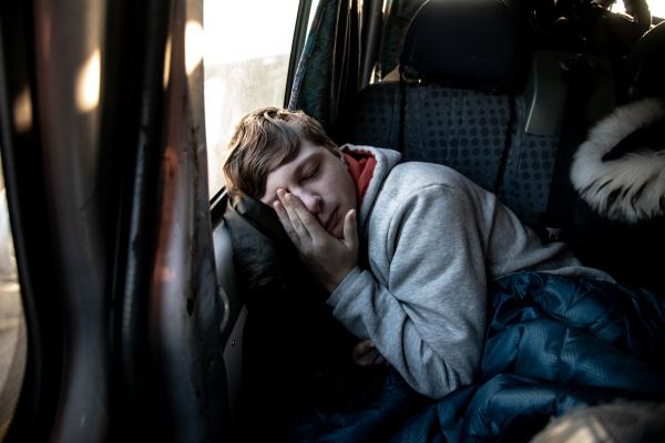 Przemsyl - Milan - From Milan to refugee centers in Poland on the border with Ukraine - Misha is still asleep after the long journey that brought him to Italy _____ Misha dorme ancora...