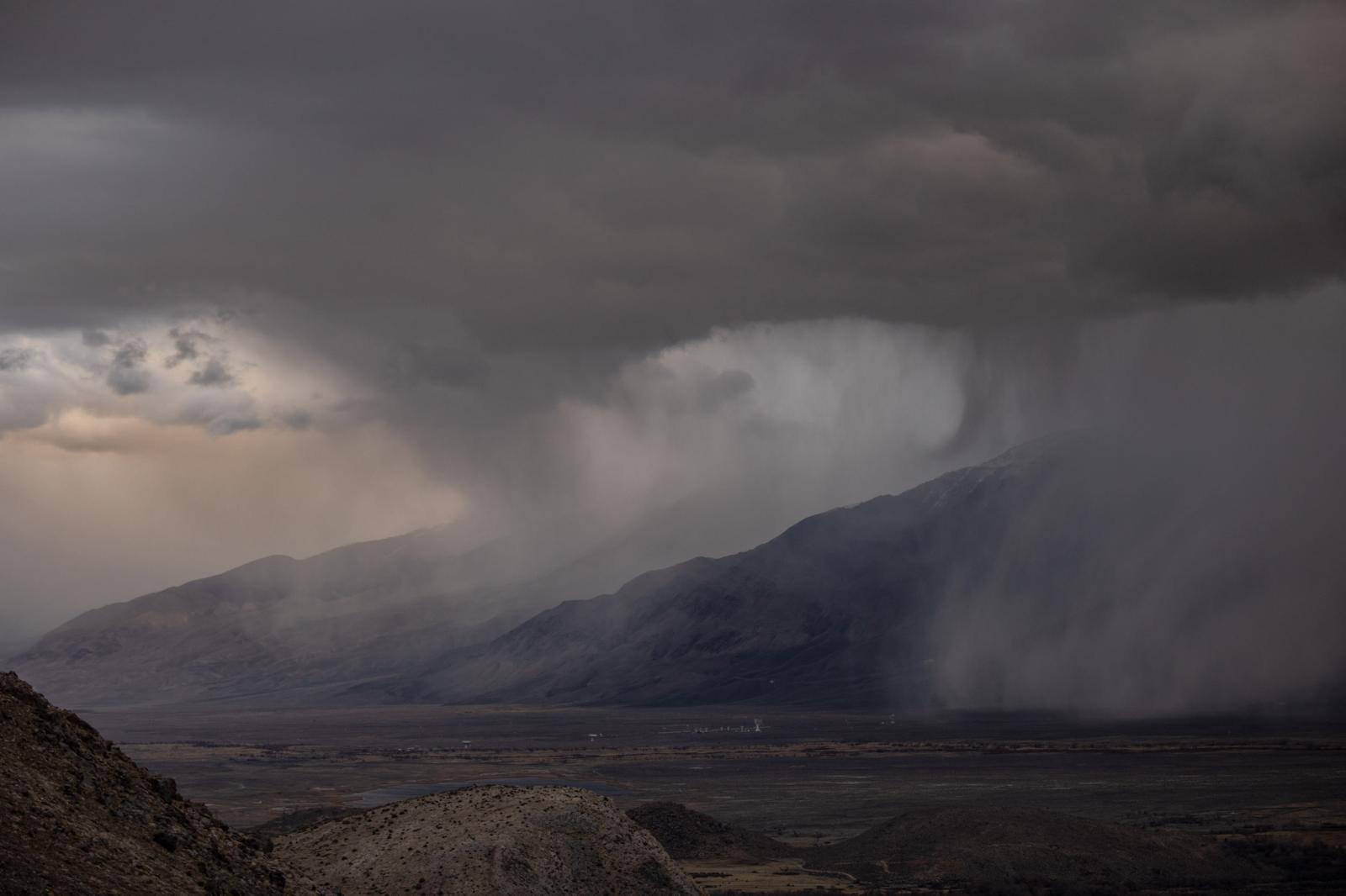 A winter storm comes cross from...e. Easten Sierras/ Ownes valley