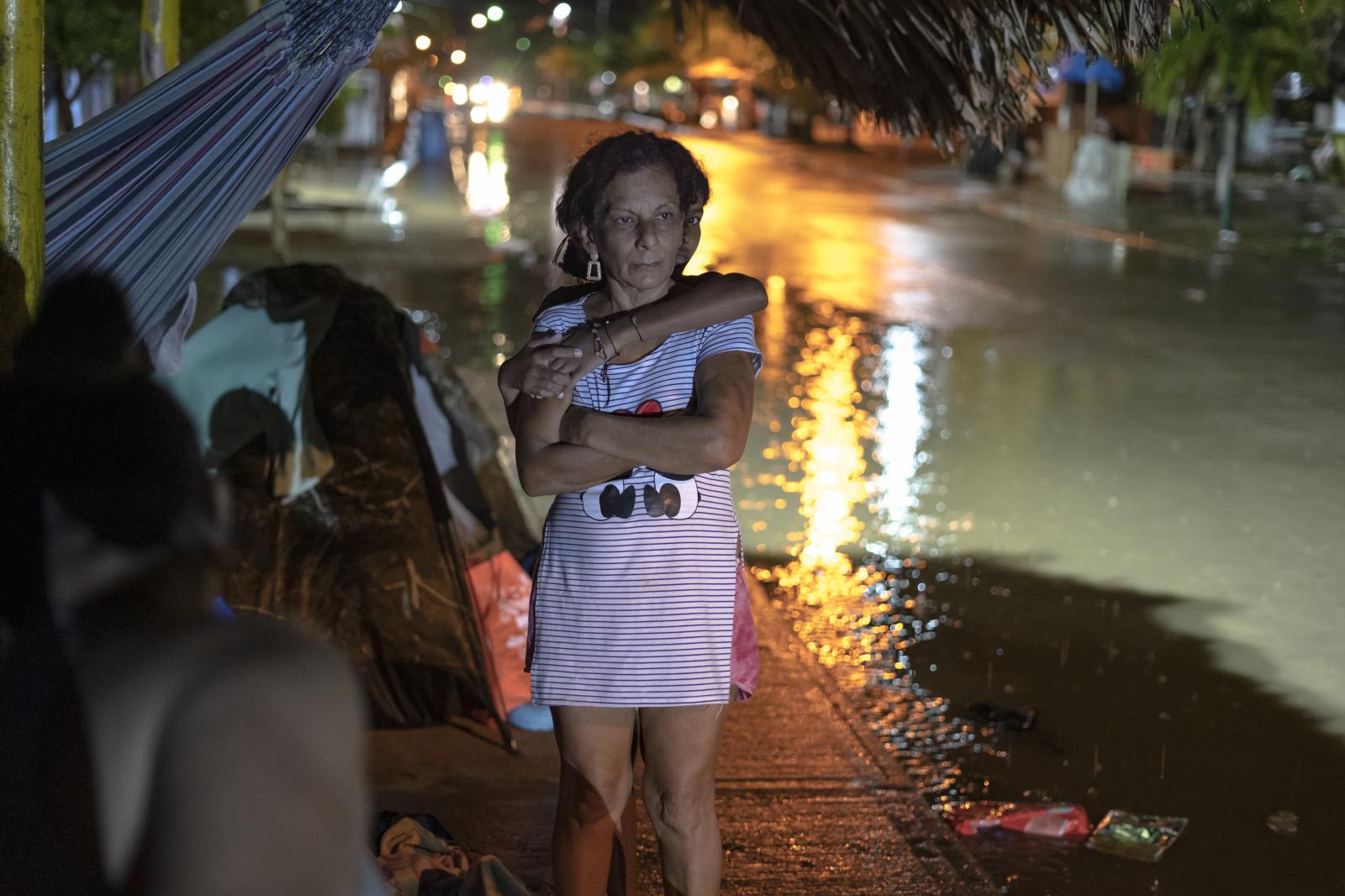 THOUSANDS STRANDED IN COASTAL COLOMBIA AS POLITICAL STRIFE CAUSES MIGRATION SURGE