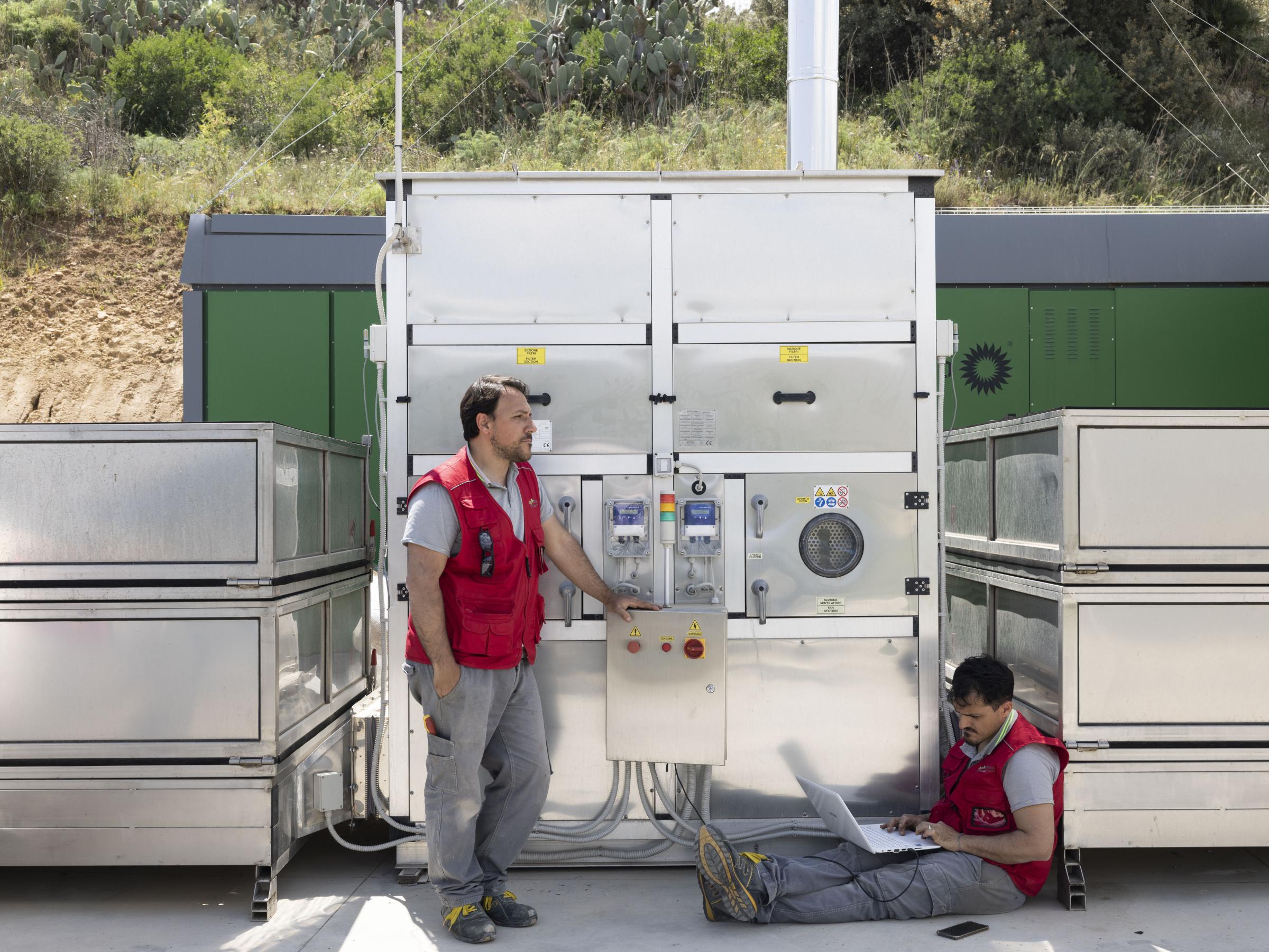 The Green Wire - Sicily, May 2022. The engineers who designed the drying...