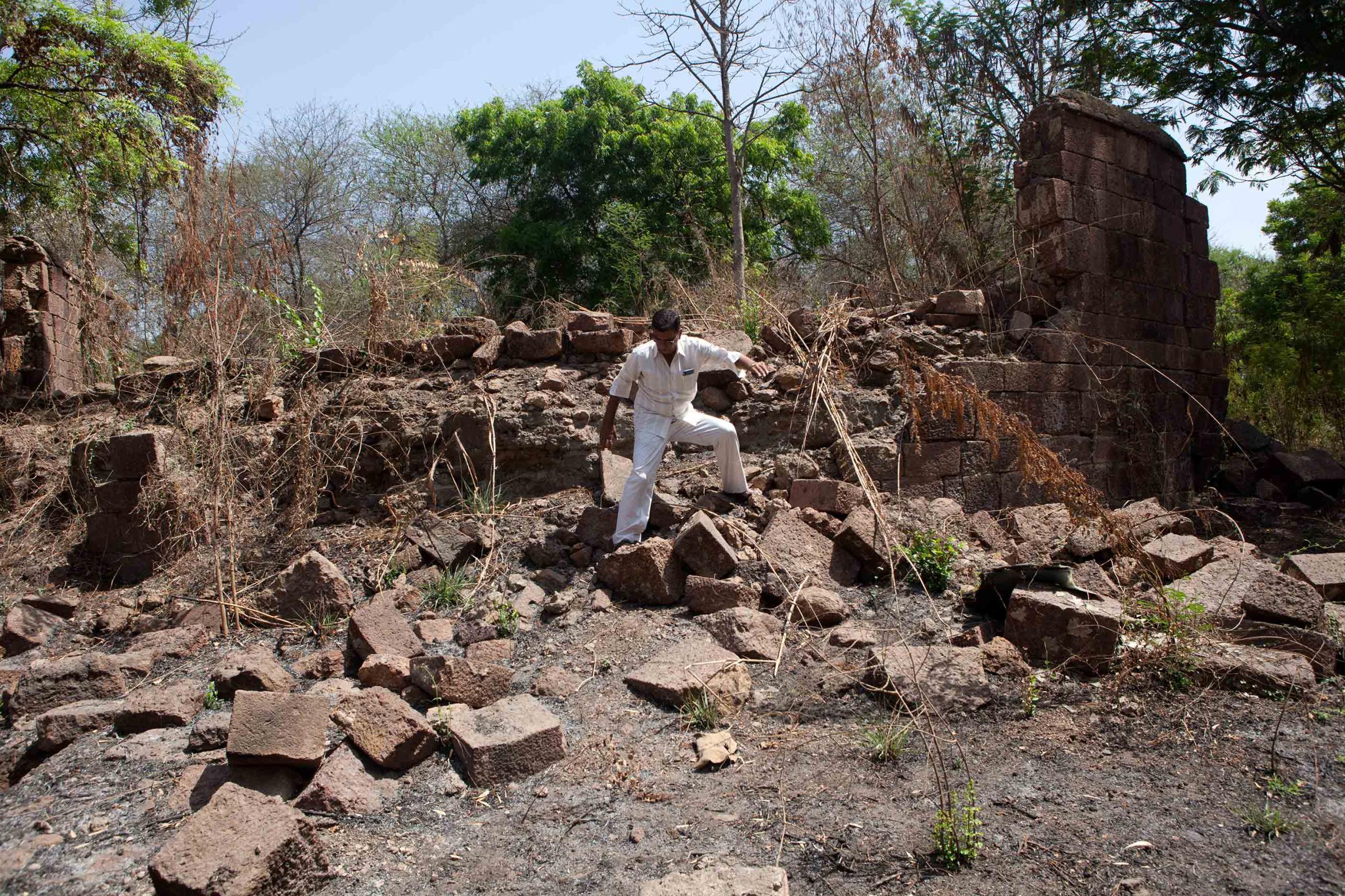 In memory of Greater Iran: The Zoroastrians of Navsari - Mr Jimi, trustee of Ava Baug colony, at the old Dakhma at...