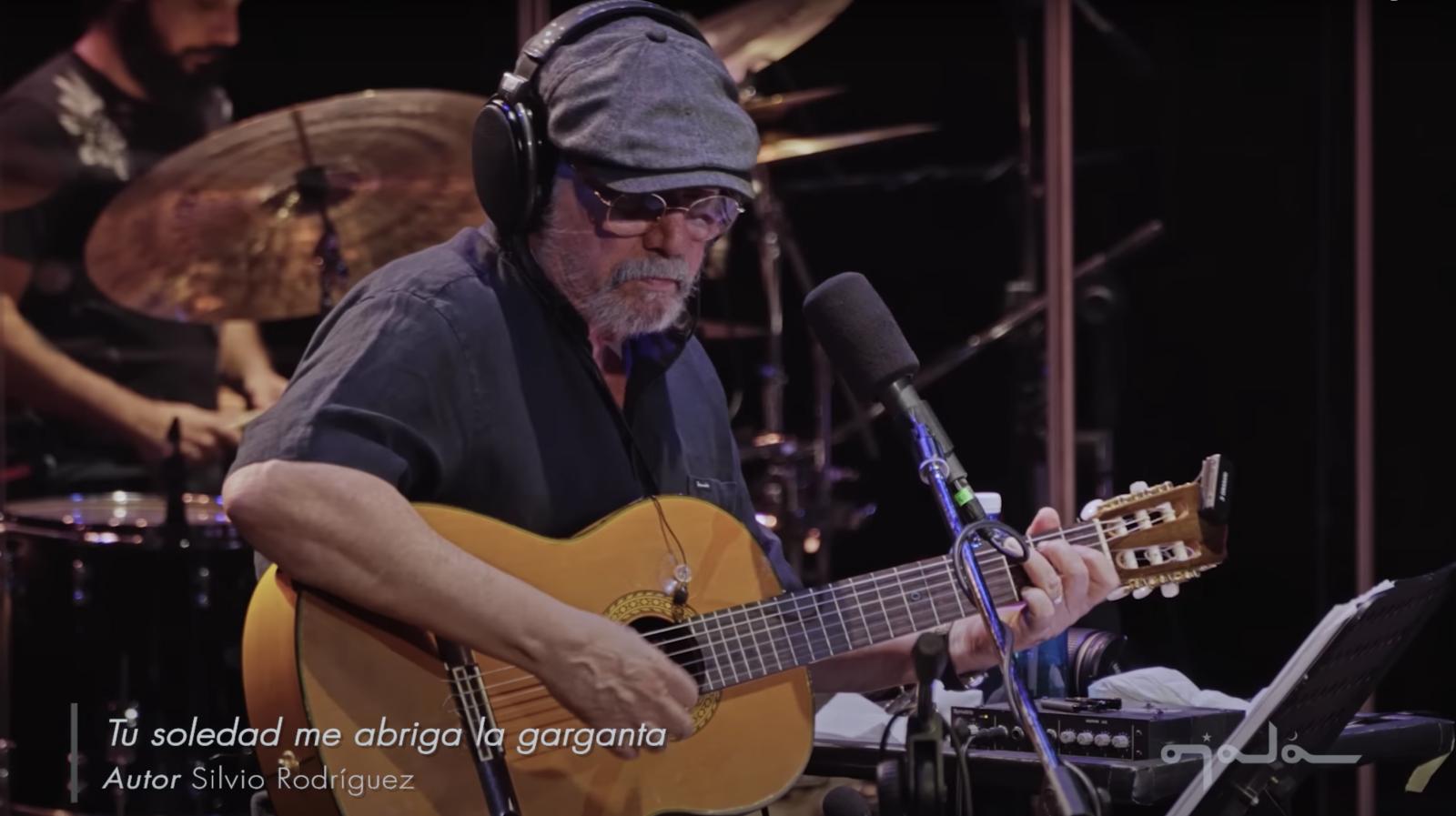 "Tu soledad me abriga la garganta". Song from Silvio Rodriguez concert.