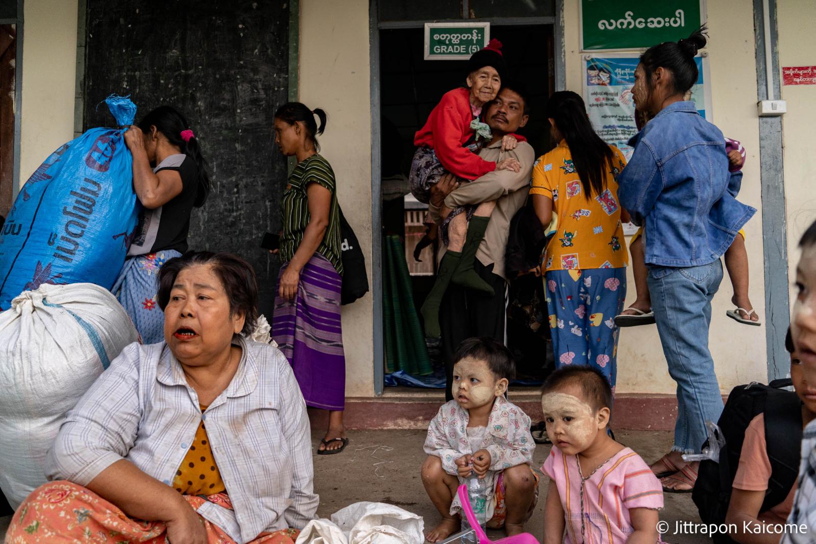 In The Shadow Of War JITTRAPON KAICOME Photojournalist Thailand