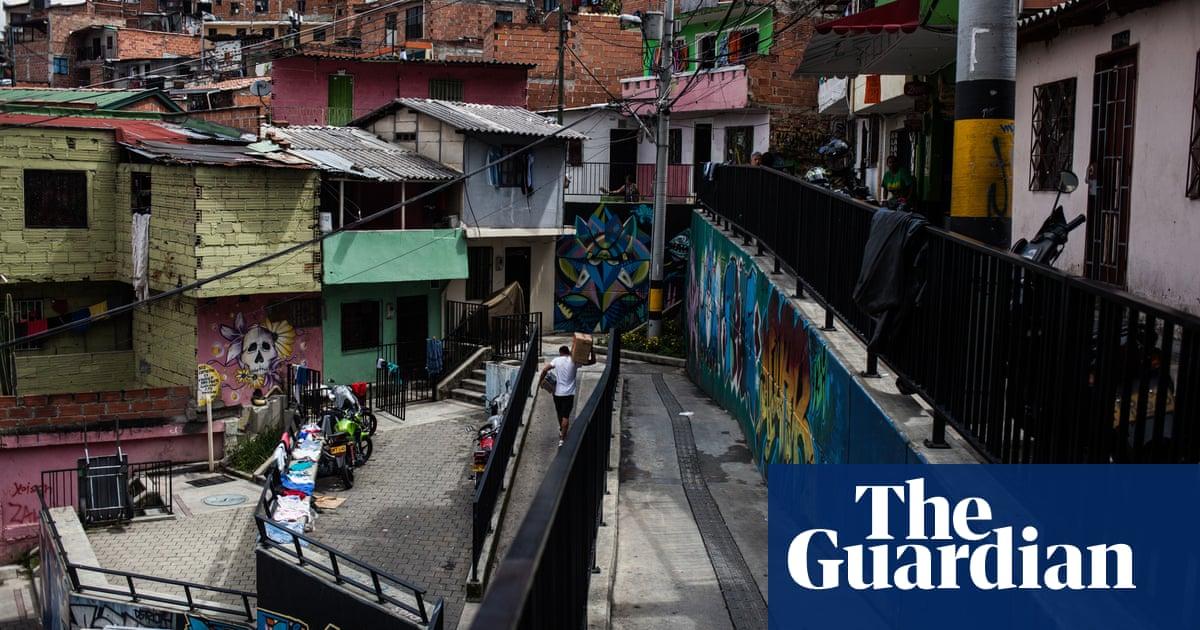 Street art in Medellin, Colombia / Comuna 13