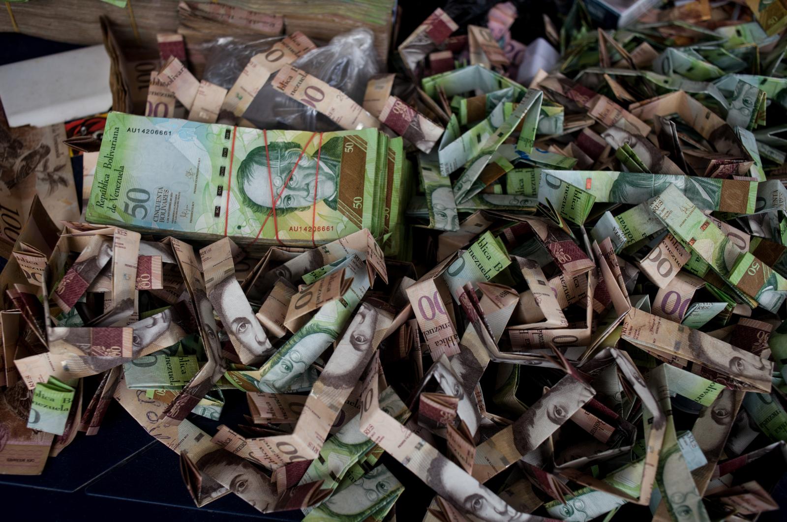 Some Venezuelans have found cre... buying and selling currencies.