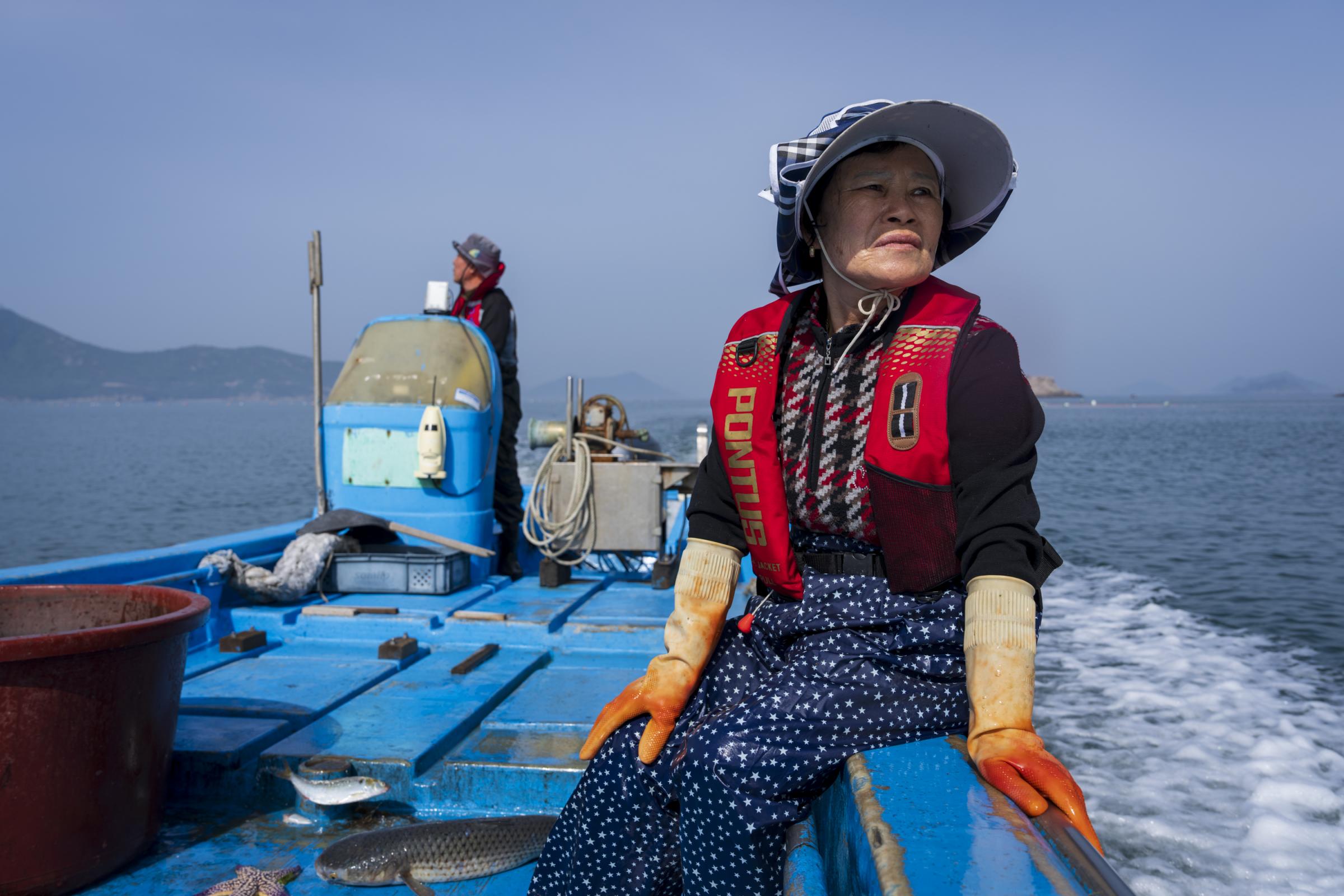 Saving South Korea's Tidal Flats - Yeonsun Jeong and her husband Youngchul Lee head back to...