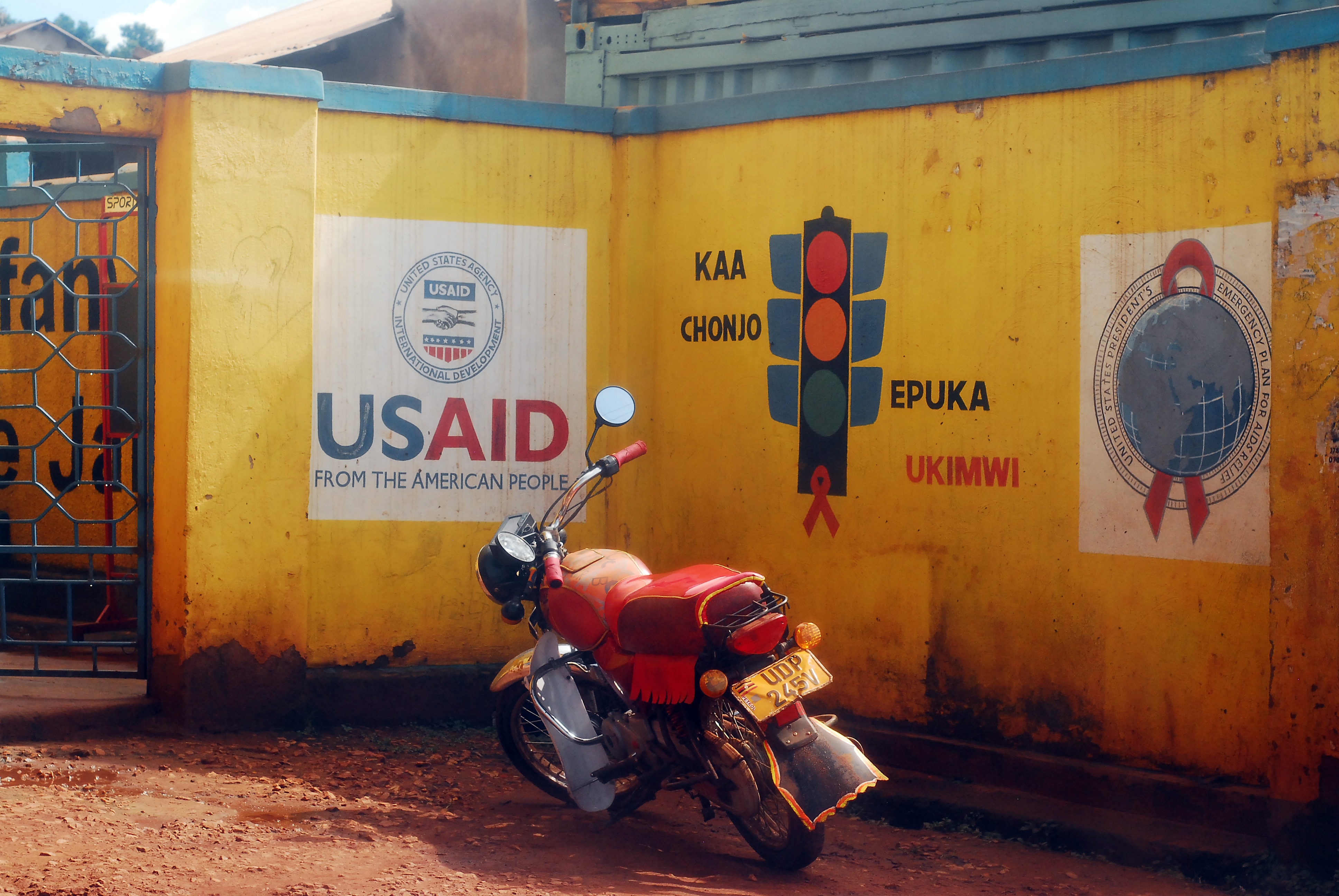 Antiretroviral therapy in Uganda -                    USAID and other foreign humanitarian...
