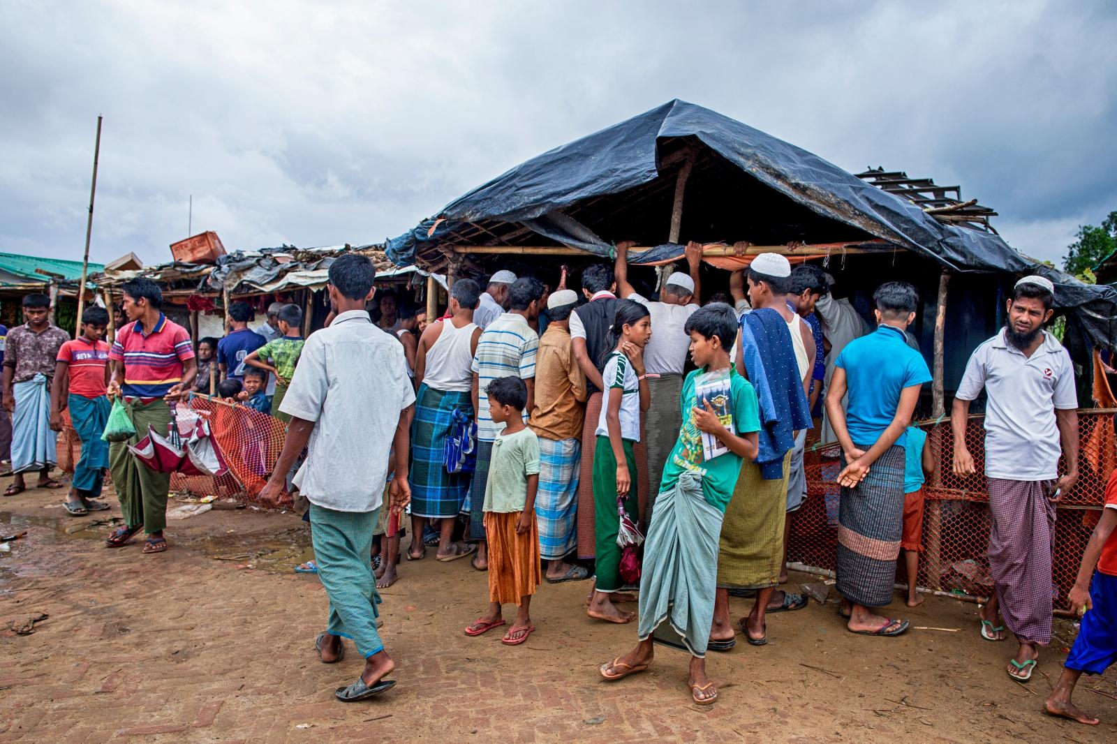 Rohingya refugees are not allow...ingya Refugee Camp, Bangladesh 