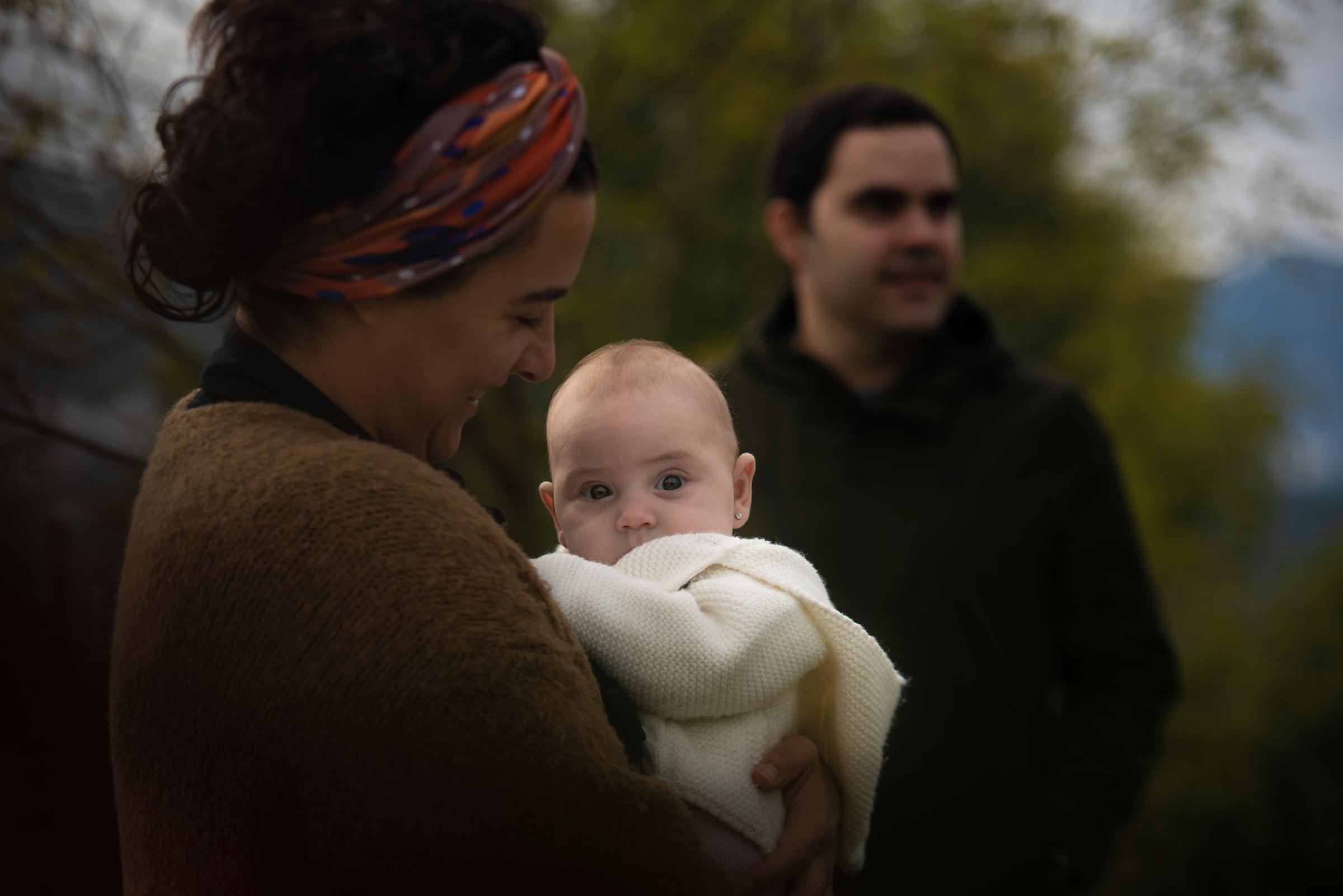 SURROGACY IN TIMES OF WAR -   Izaro and Iñaki, a story with a happy ending....