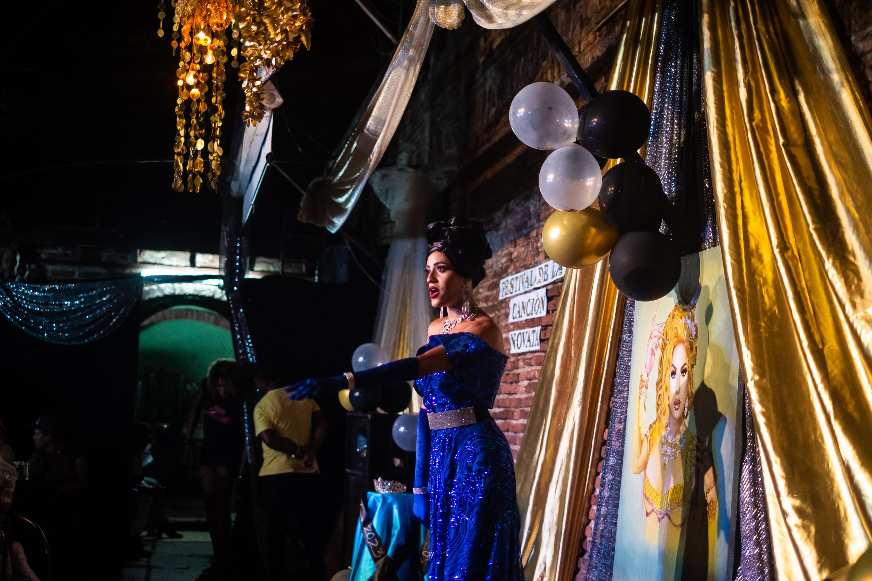 EL MEJUNJE -   A special show, Miss Trans.  
