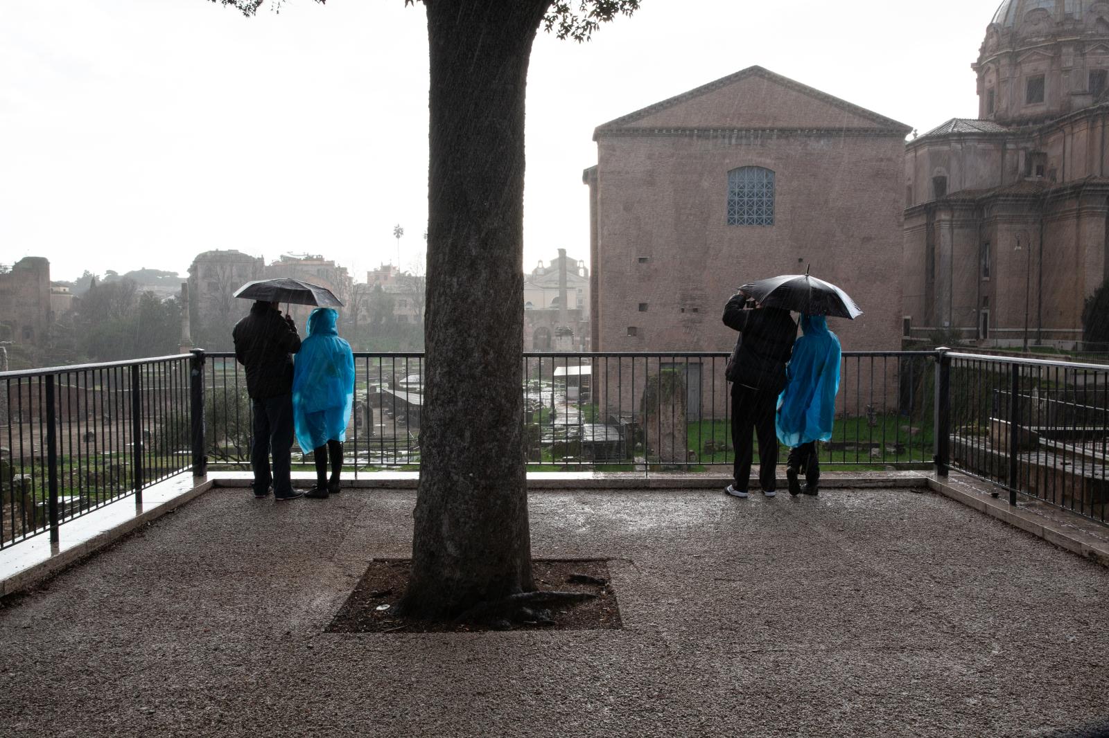 Tourists, Foro Romano