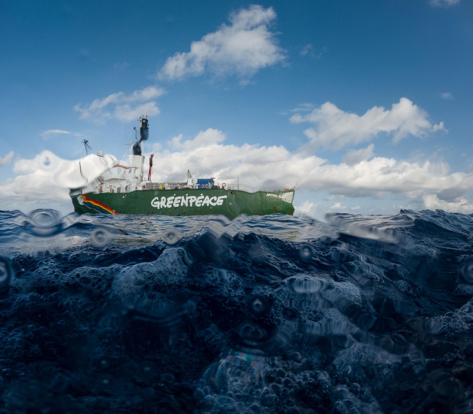 Artic Sunrise during the seamou...or Greenpeace Galapagos Ecuador