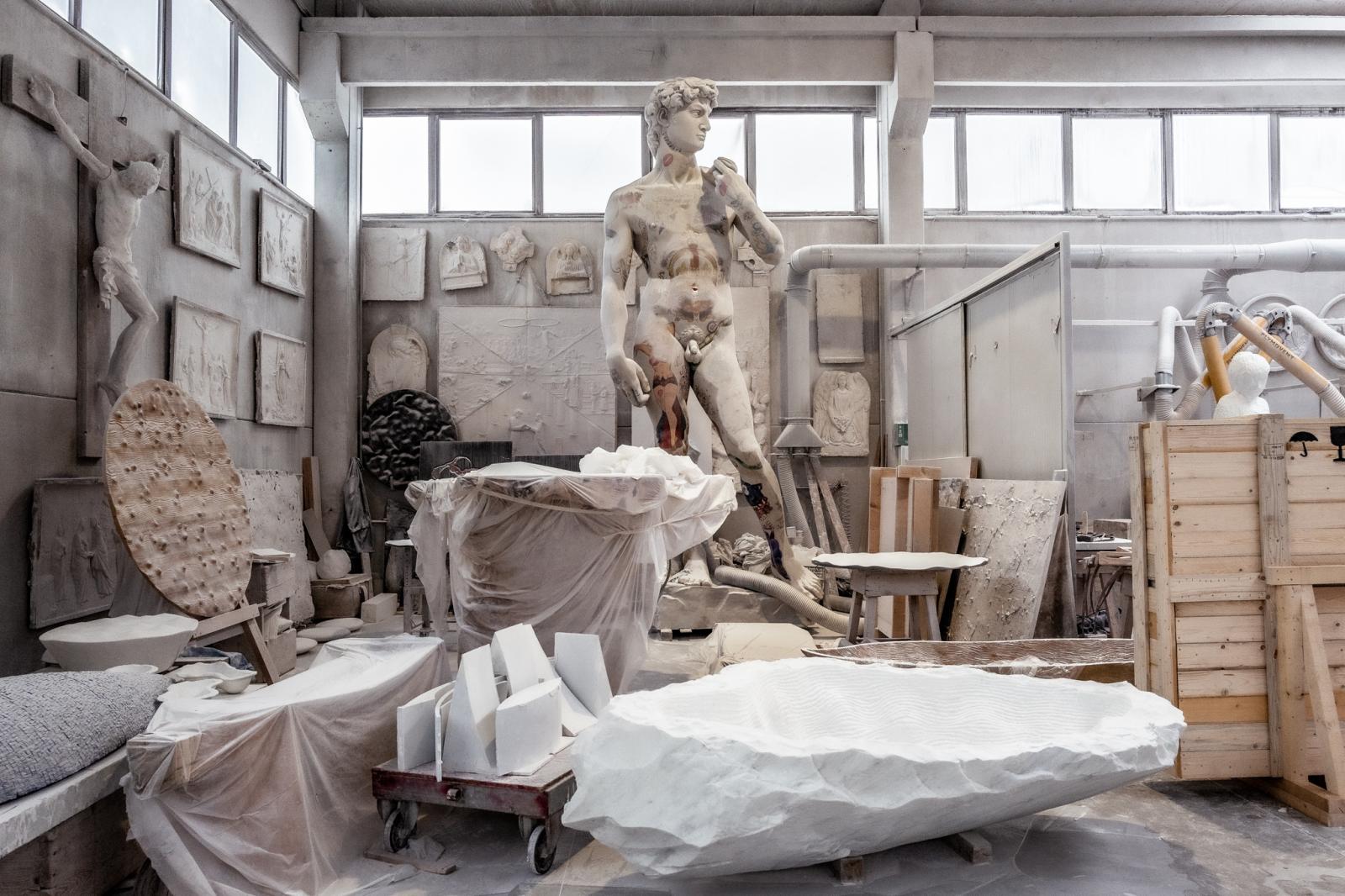 Carrara Marble, the fate of a land in dust. Featured in Radar Magazine (Italy).