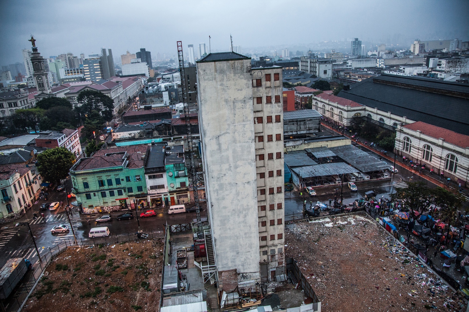  SÃ£o Pauloâ€™s historic city center been taken over by crack cocaine addicts since the late 1980s. Smoking crack is defacto legalized in an area...