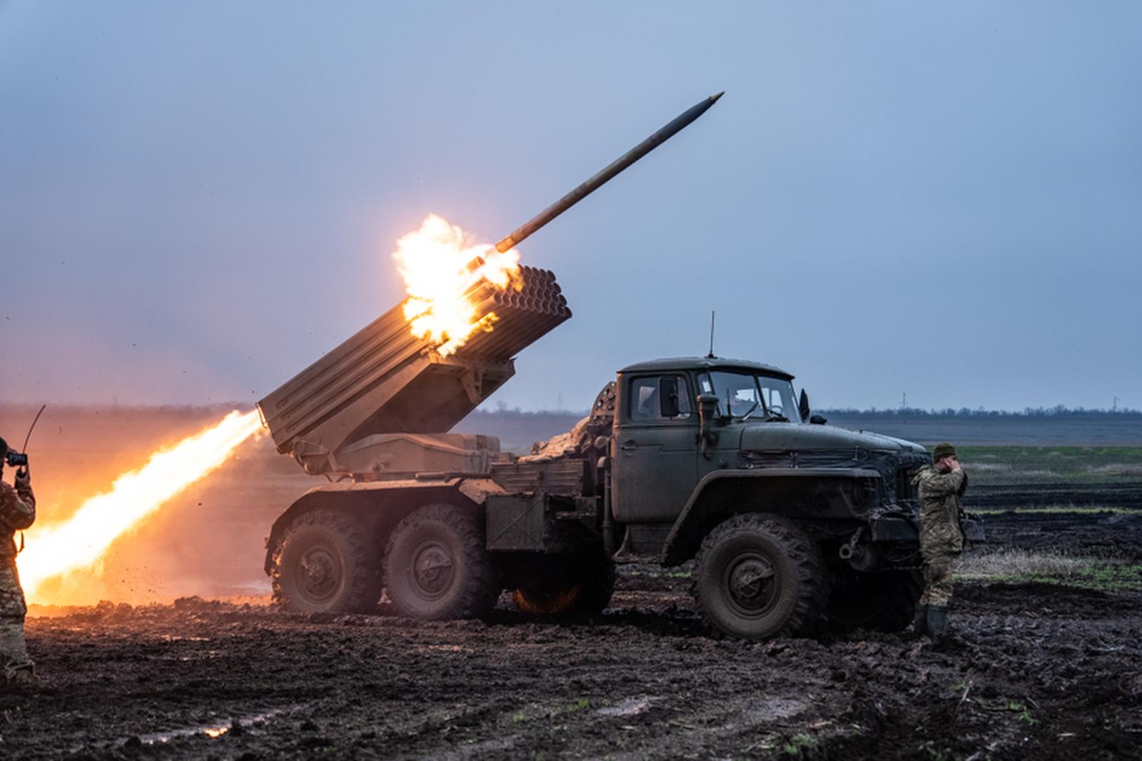 A Ukrainian artillery truck fir...bas, Ukraine on Nov. 11, 2022. 