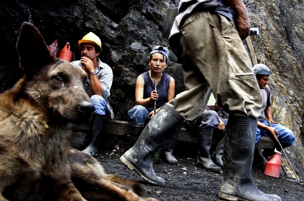  At the entrance of the mine, a...o, Boyac&aacute; Colombia. 