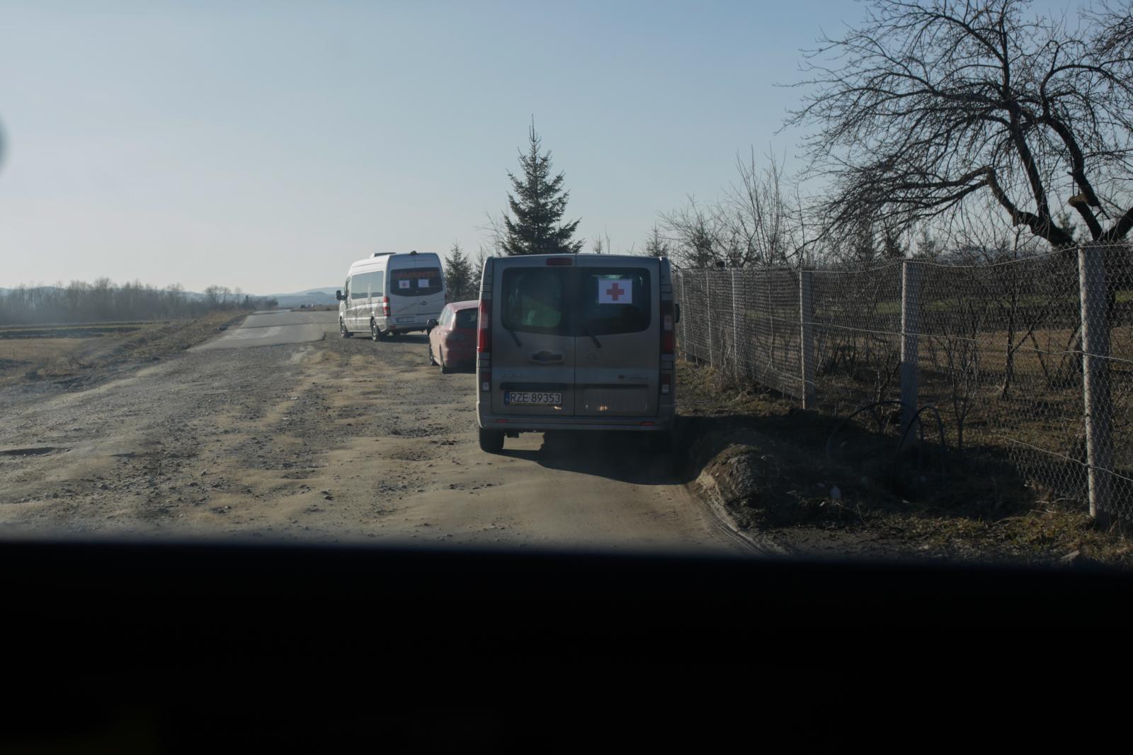 Volunteers cars going from Ukraine to Poland with Pavel on board