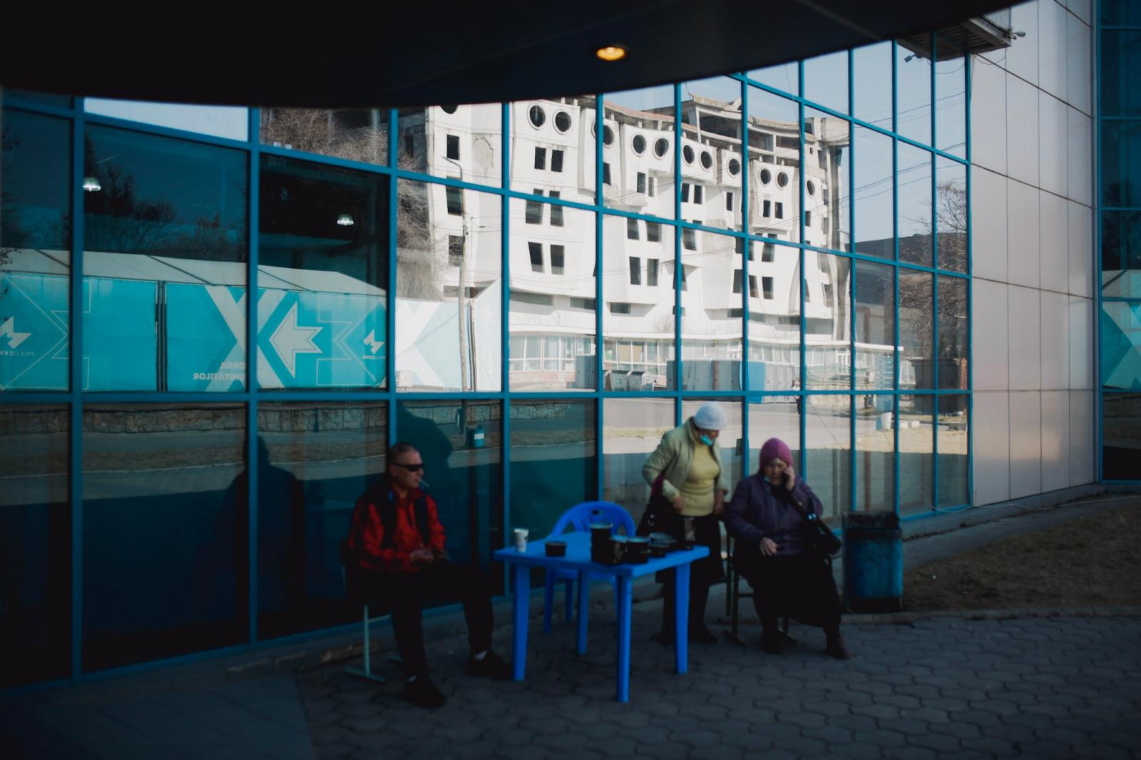 March 26, 2022. Chisinau, Moldova. Refugees from Ukraine outside Pavillion n 2. Photo by Gian...