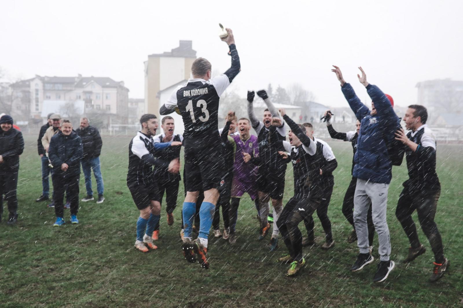 Anadolu/Getty - First vestige of football in Ukraine after more than 50 days of war - April 17, 2022. Ivanofranki First vestige of football in...