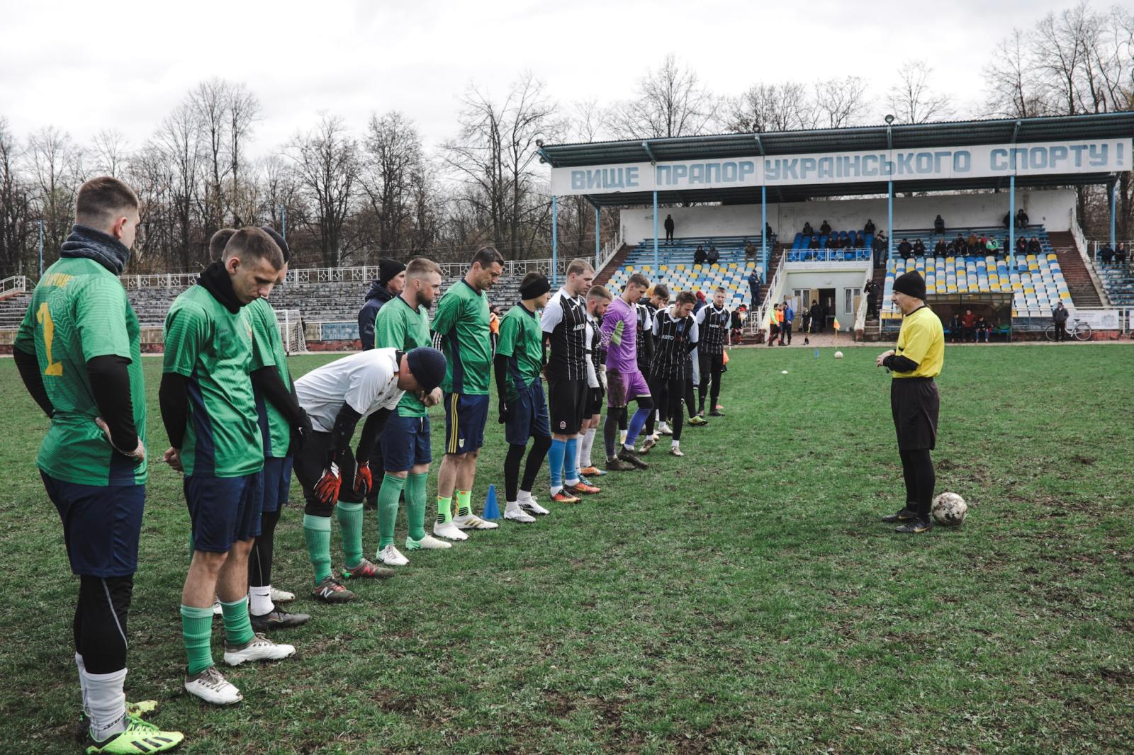 Anadolu/Getty - First vestige of football in Ukraine after more than 50 days of war - A minute of silence, the proclamation of all Ukrainians:...