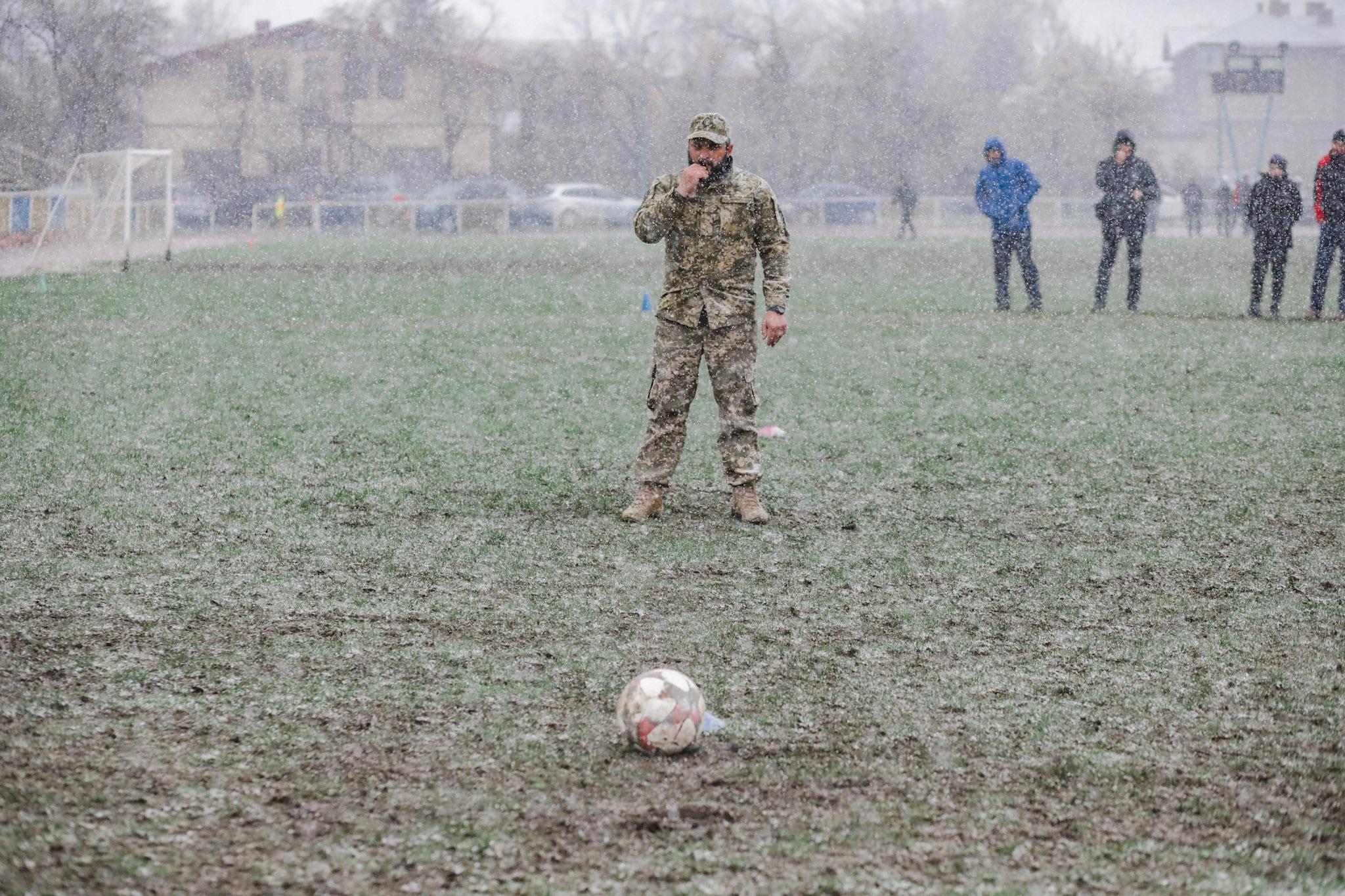 Anadolu/Getty - First vestige of football in Ukraine after more than 50 days of war