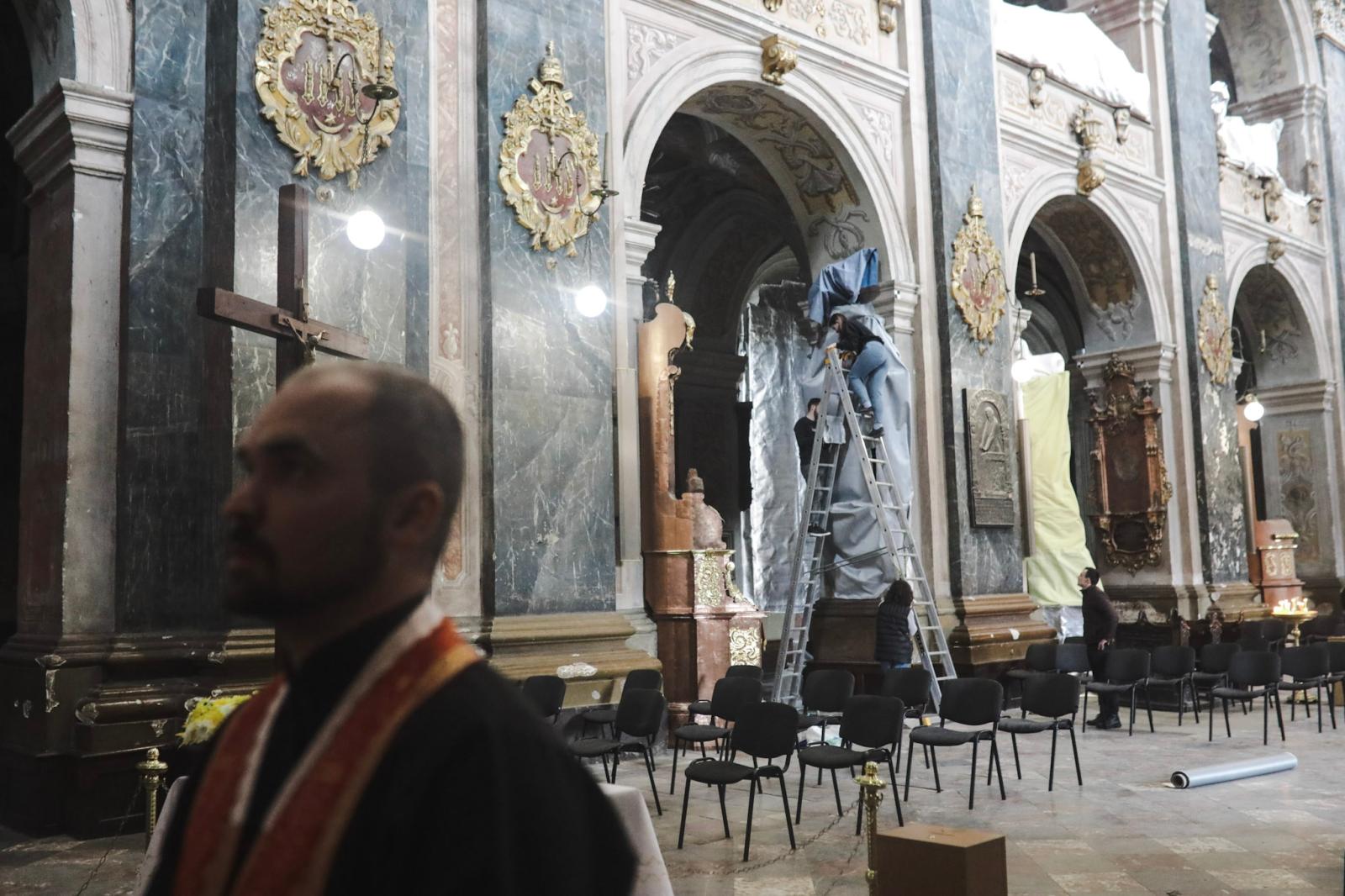Anadolu/Getty - Easter gathering at Saints Peter and Paul Church in Lviv amid Russian attacks - For some affected by this war, religion has become a...