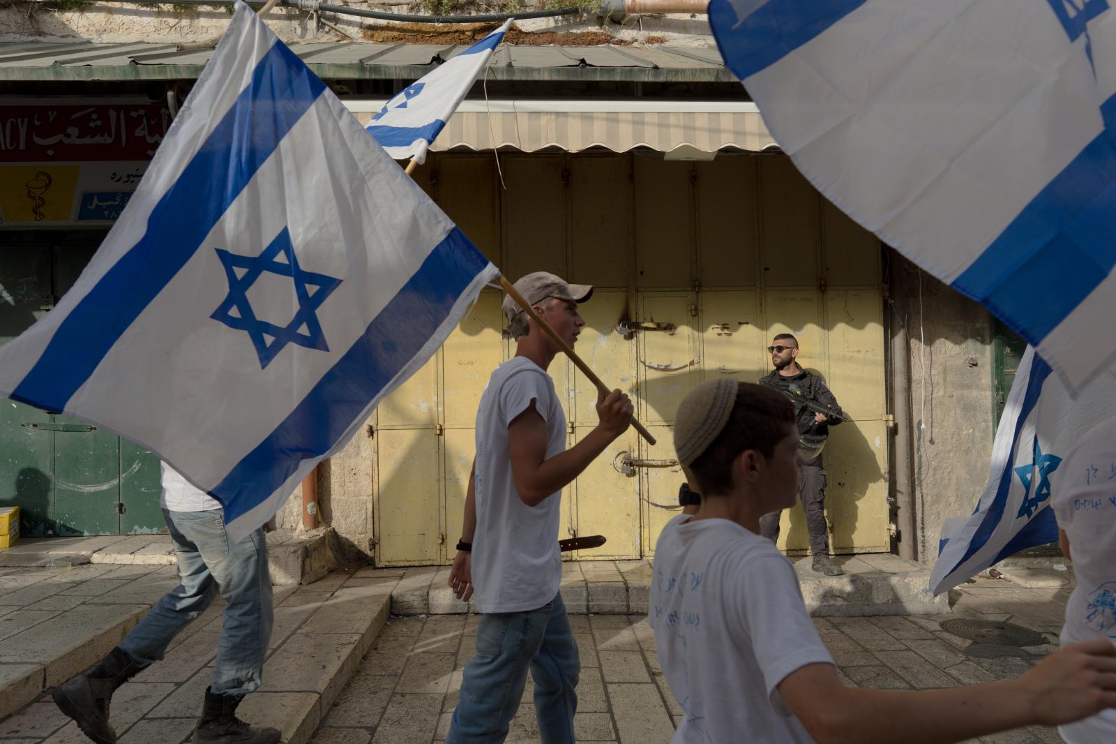  Israelis march with their nati...2, Israel, Jerusalem.&nbsp;
