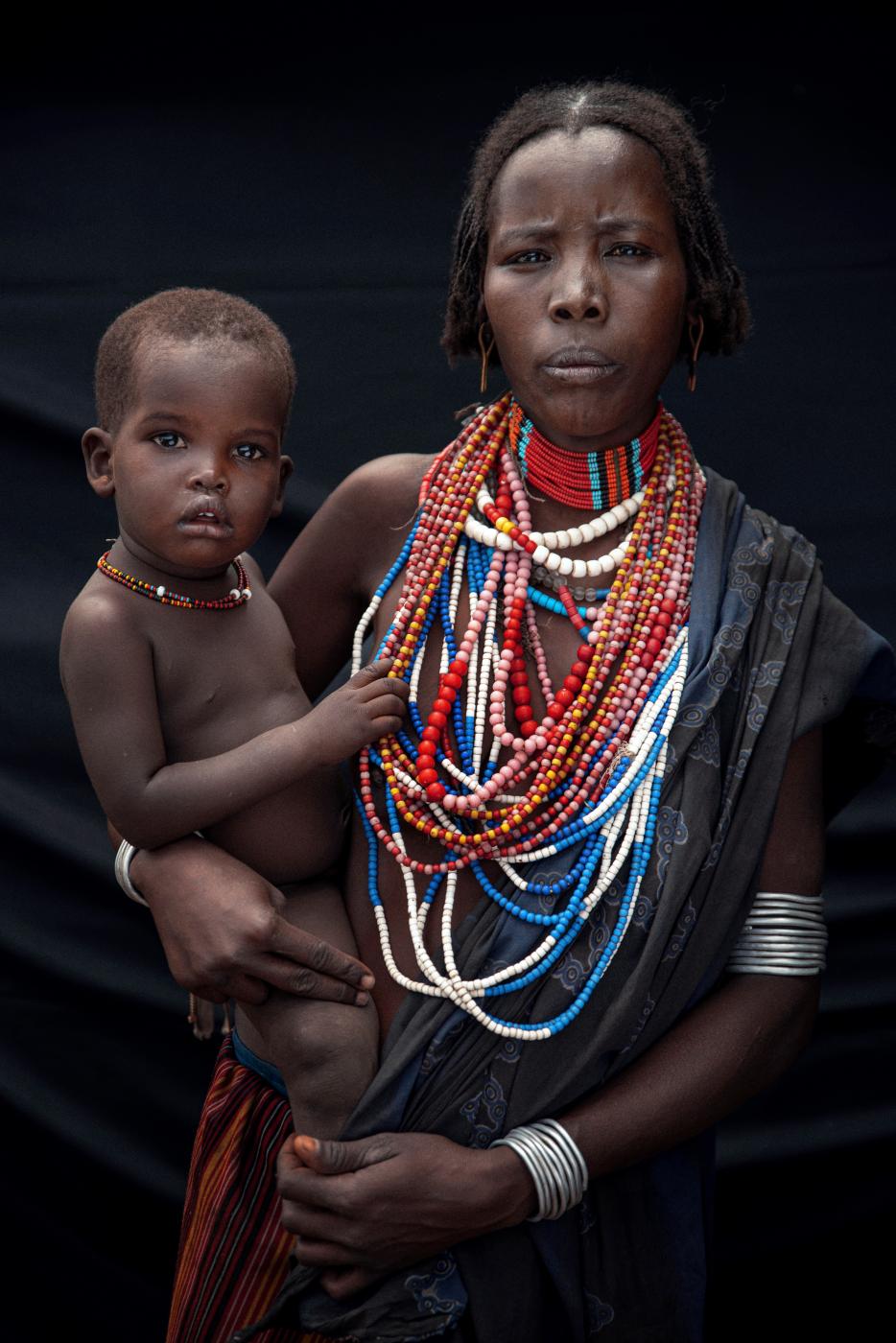 Arbore Mother and child | Buy this image