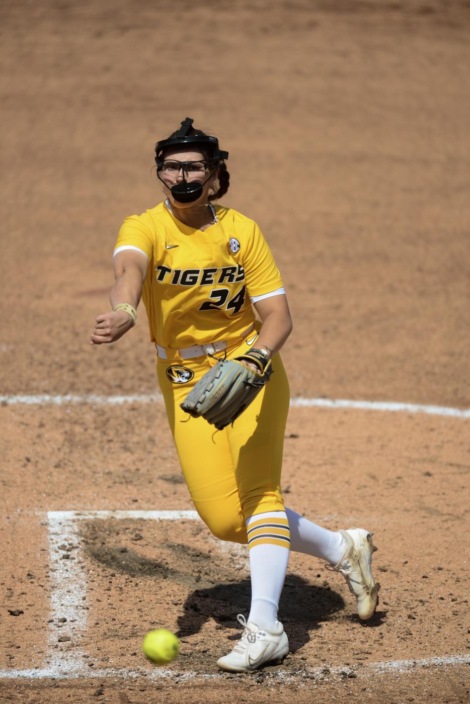 Sports - Missouri pitcher Laurin Krings pitches the ball on...