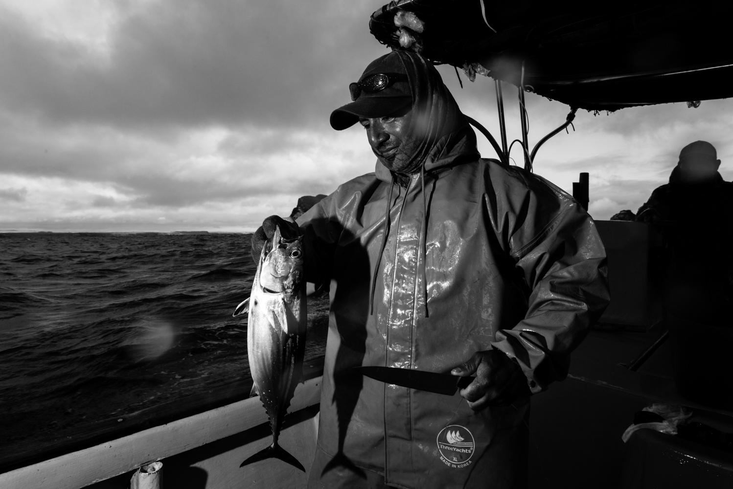 Walter Borbon pescador artesanal, desde hace 15 años pesca dentro de la reserva marina galapagos...