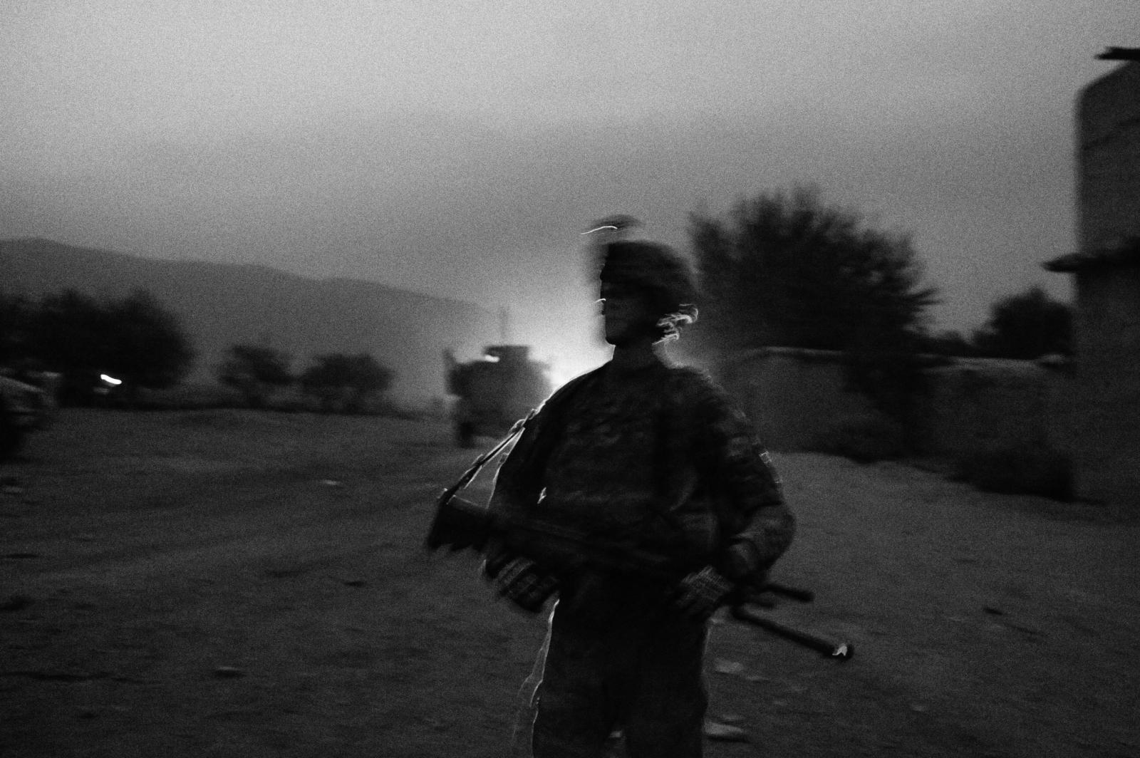 A member of the team Apache of ...Kalay in Sabari, Khost province