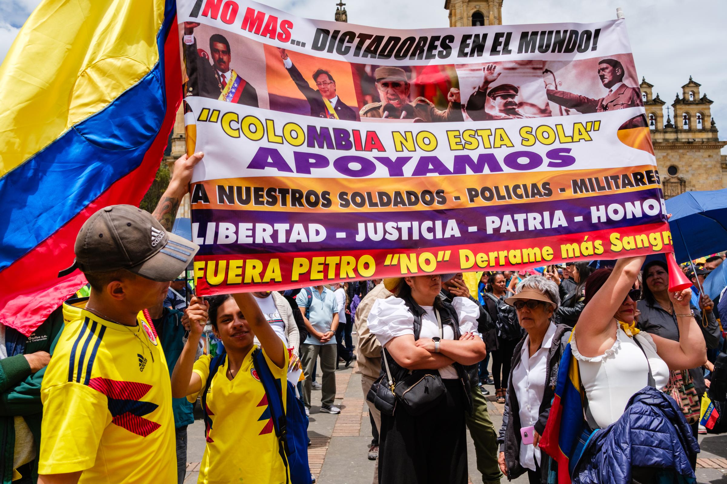 Conservative anti government rally Bogota - A consertive opposition to the Petro Government rallyed...