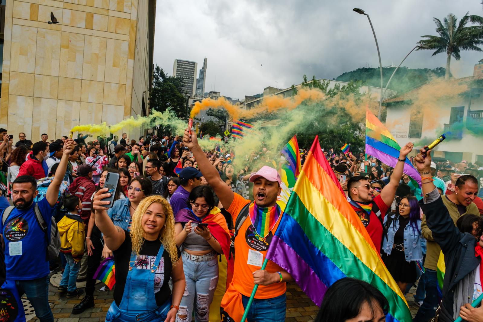Marcha del Orgullo LGBTIQ+ 2022... SA DA BANDEIRA Bogota Colombia