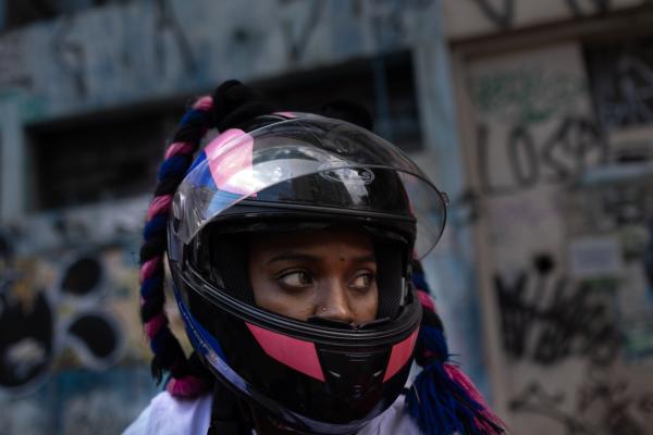 Motogirl, a Gig Economy Story from Brazil | Buy this image