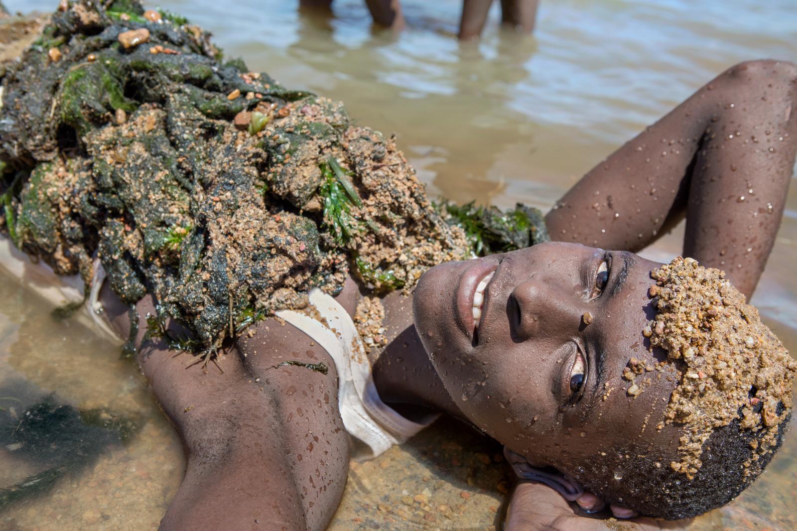 Muyuni Isaac Diaz Oscar. An &am... at Lake Victoria, 2014. UGANDA