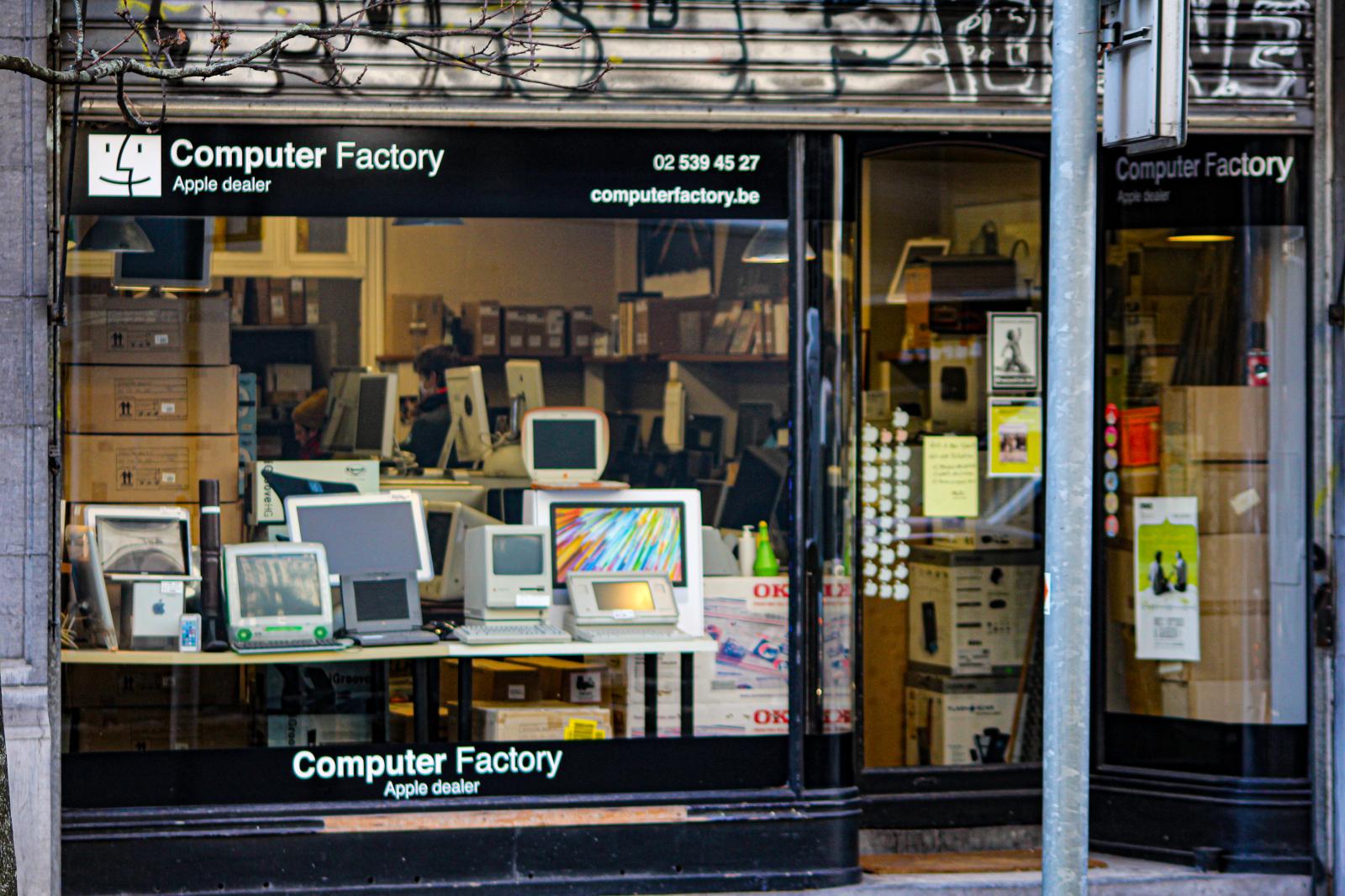 Computer Factory | Buy this image
