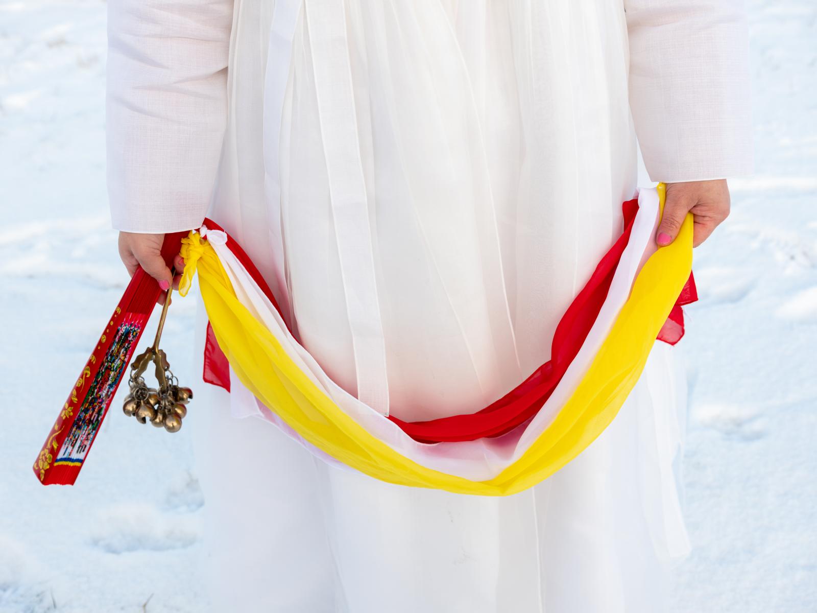 Helena Soholm holds shamanic to...re-ceremony ritual in Dronningm