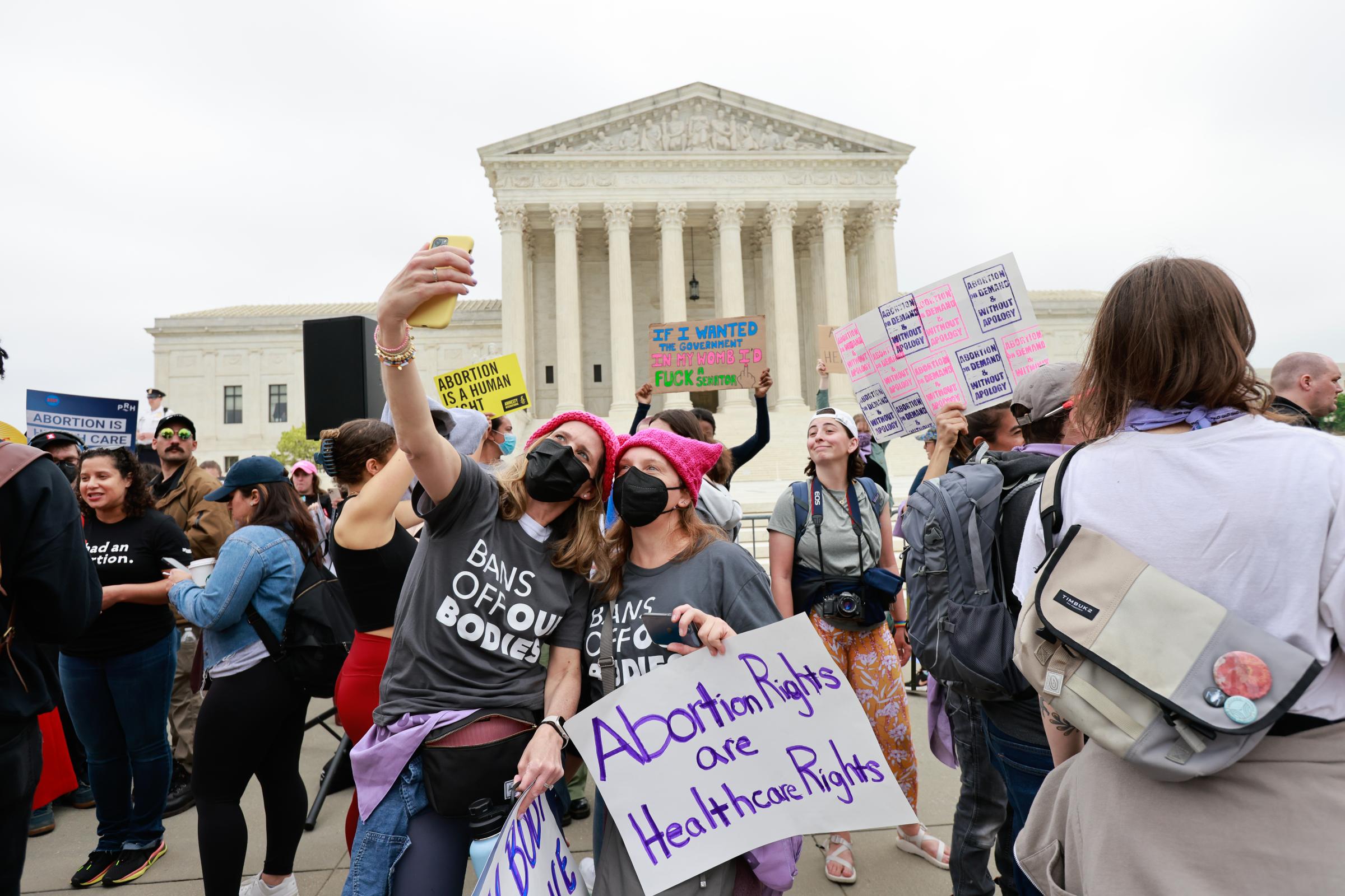 Roe v. Wade Overturned - Pro-Choice protesters gather outside the U.S....