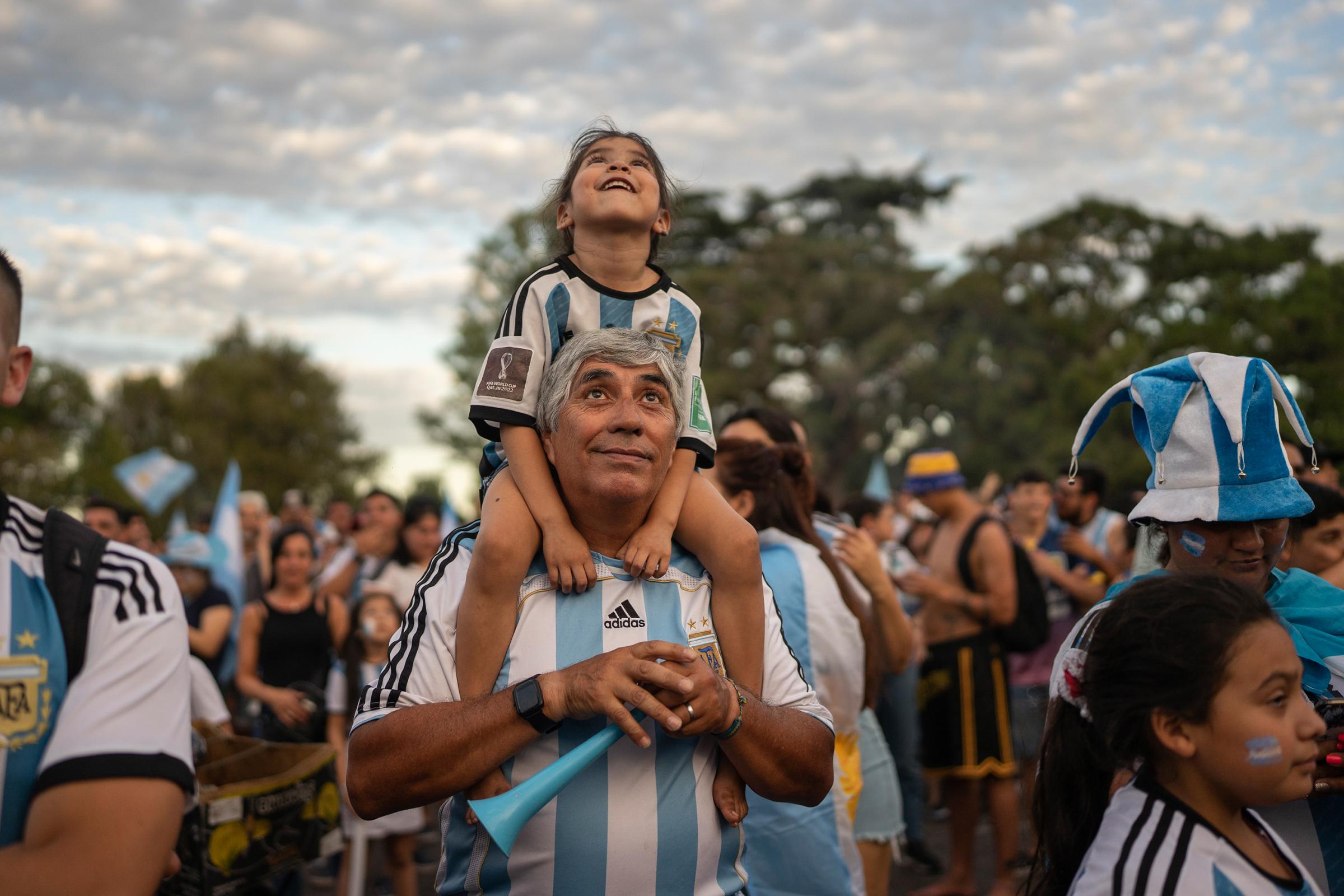 The city of Messi - In the city of Rosario, soccer is lived with great...