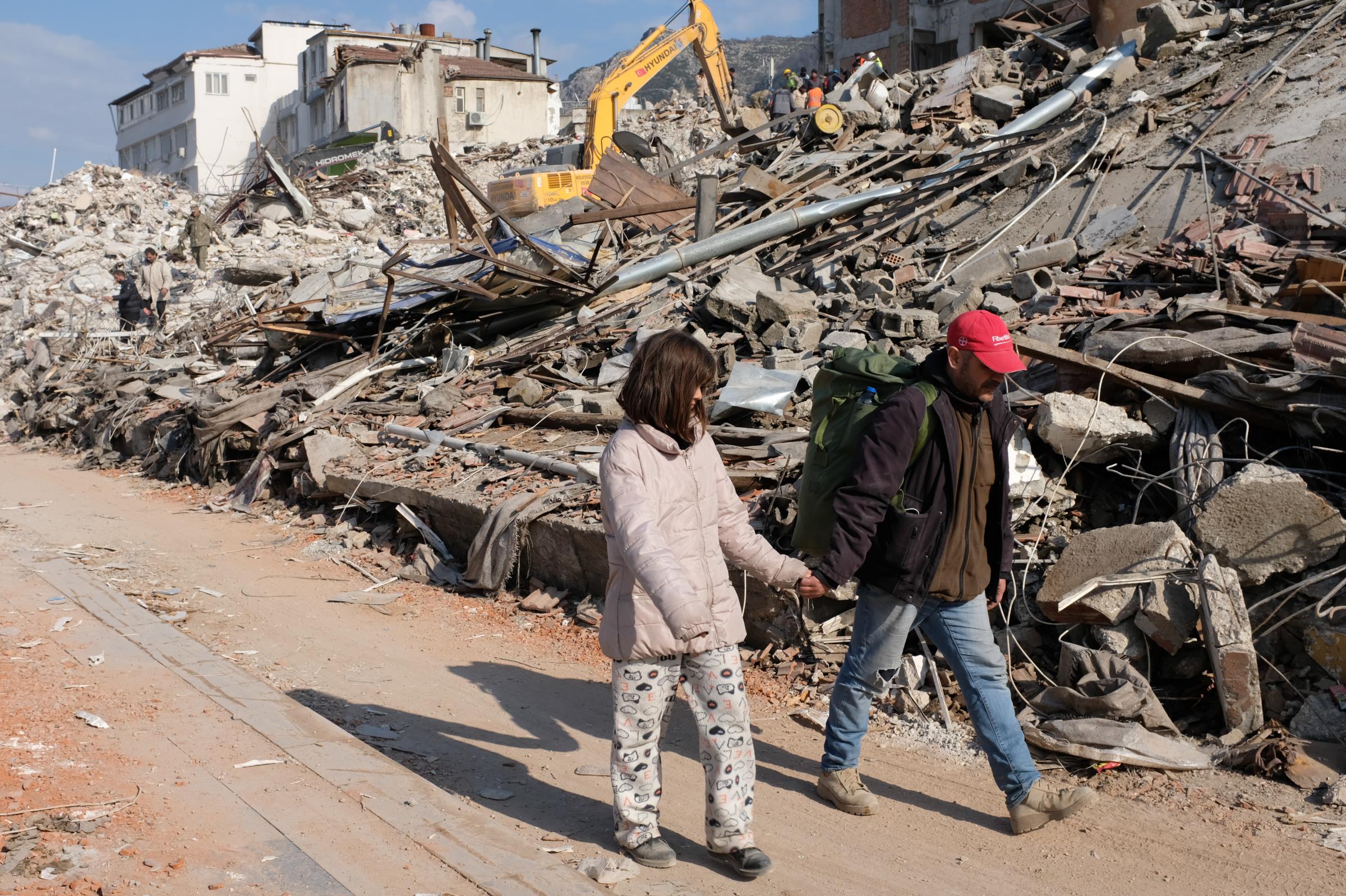 Earthquake in Turkey - Turquie, Antakya, 2023-02-10. La rue qui mène à l'église...