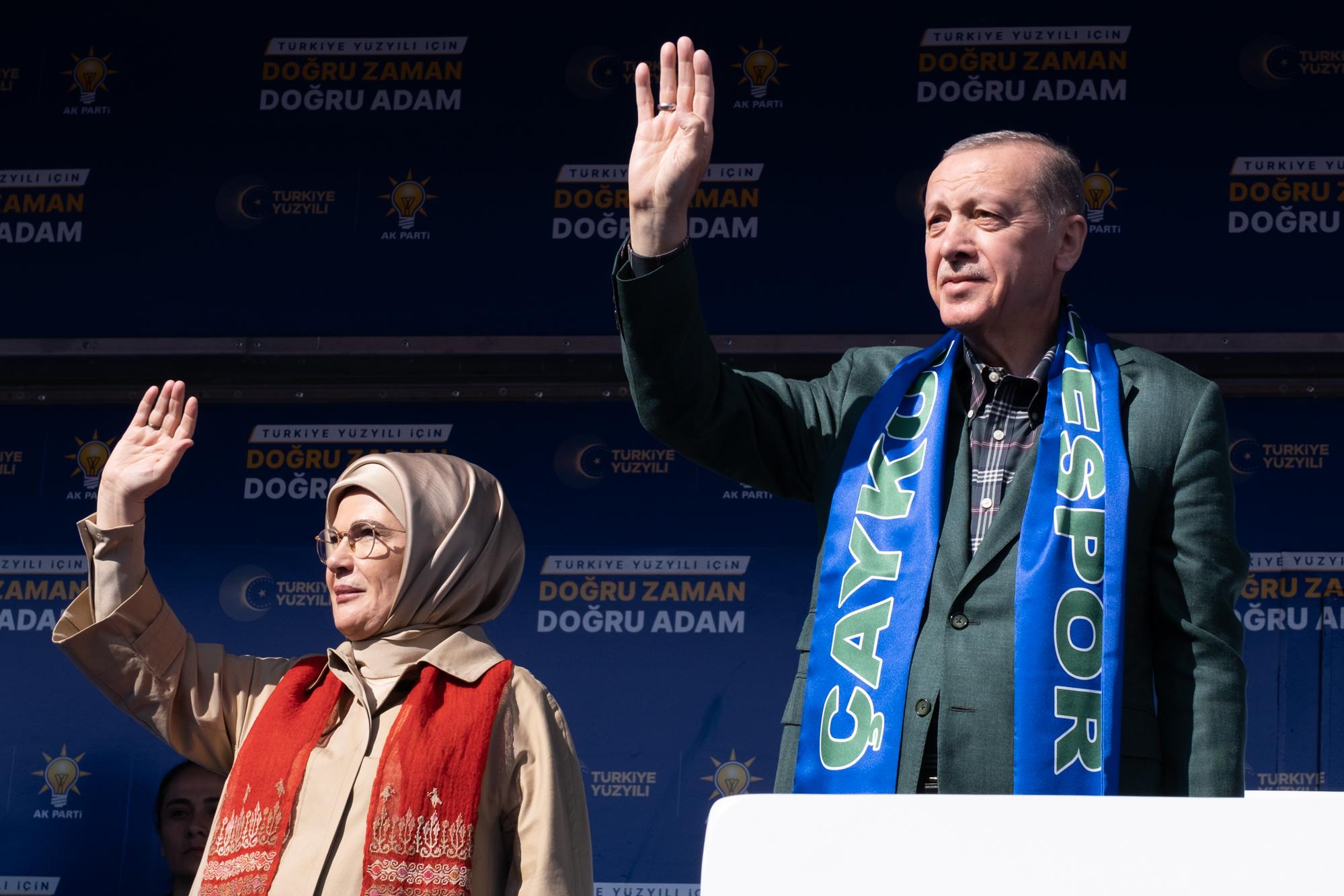 General elections in Turkey - 2023 - Around his neck, Recep tayyip Erdogan wears a scarf with...