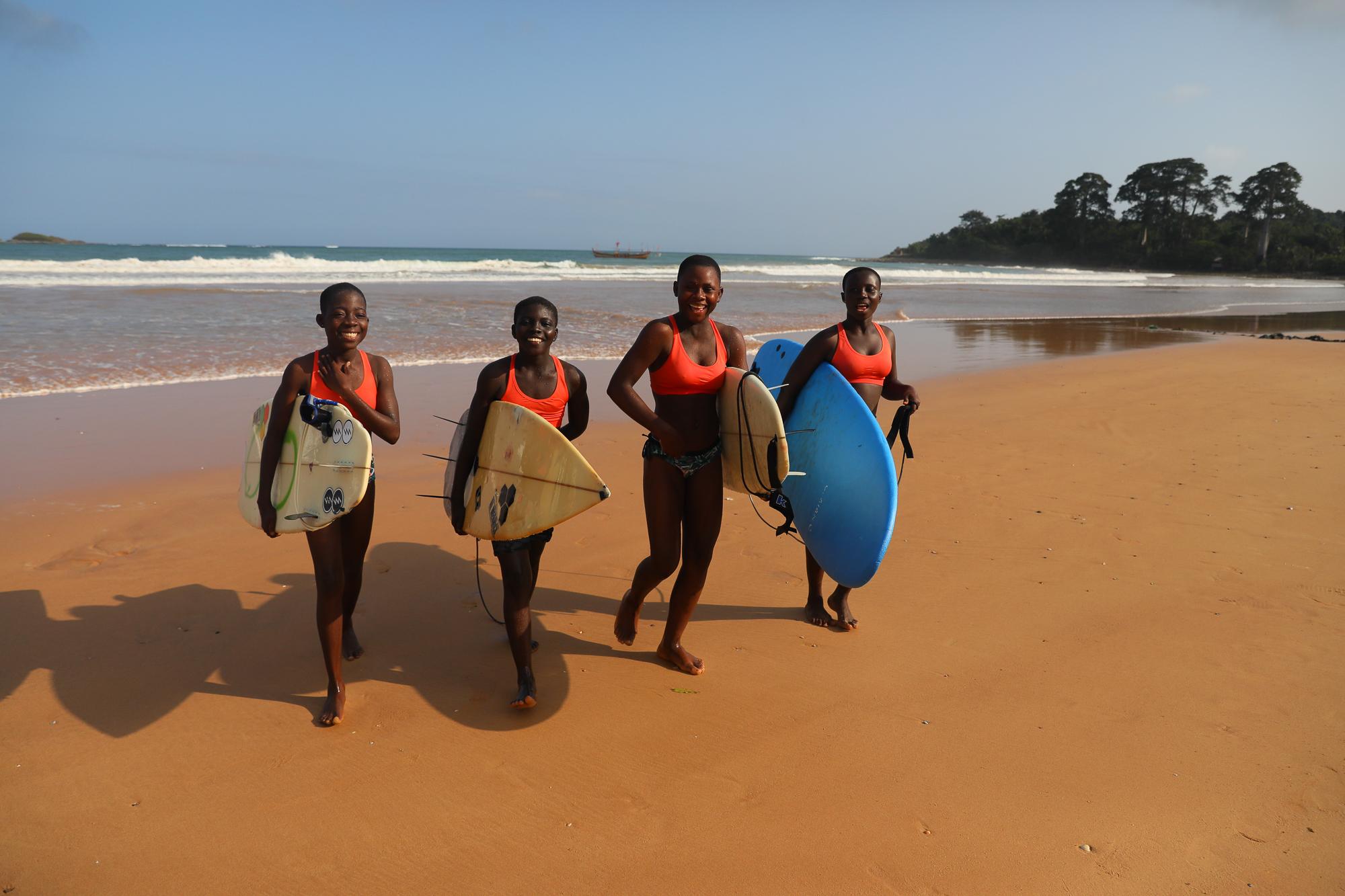 Obibini Girls Surf Club