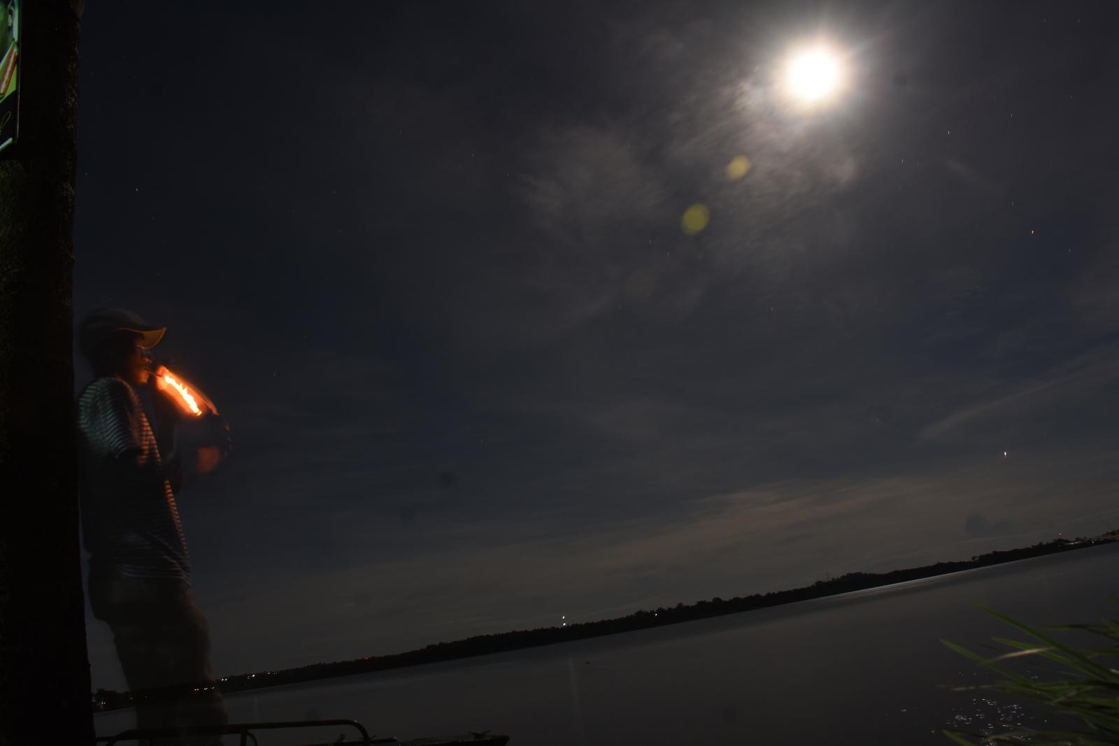 Full Moon by the Lake. A self p...te or to simply enjoy the view.