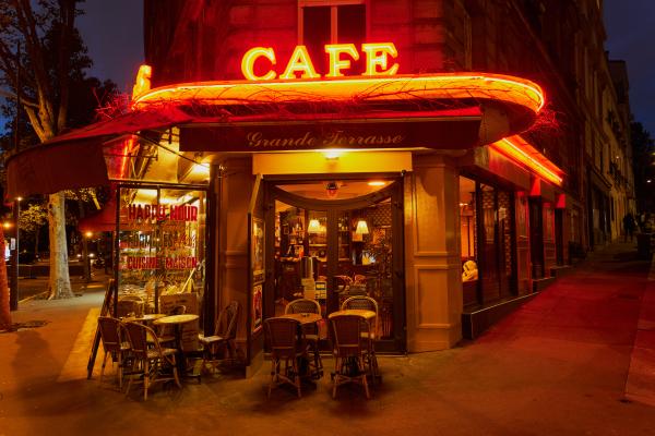 A Parisian bar at night | Buy this image