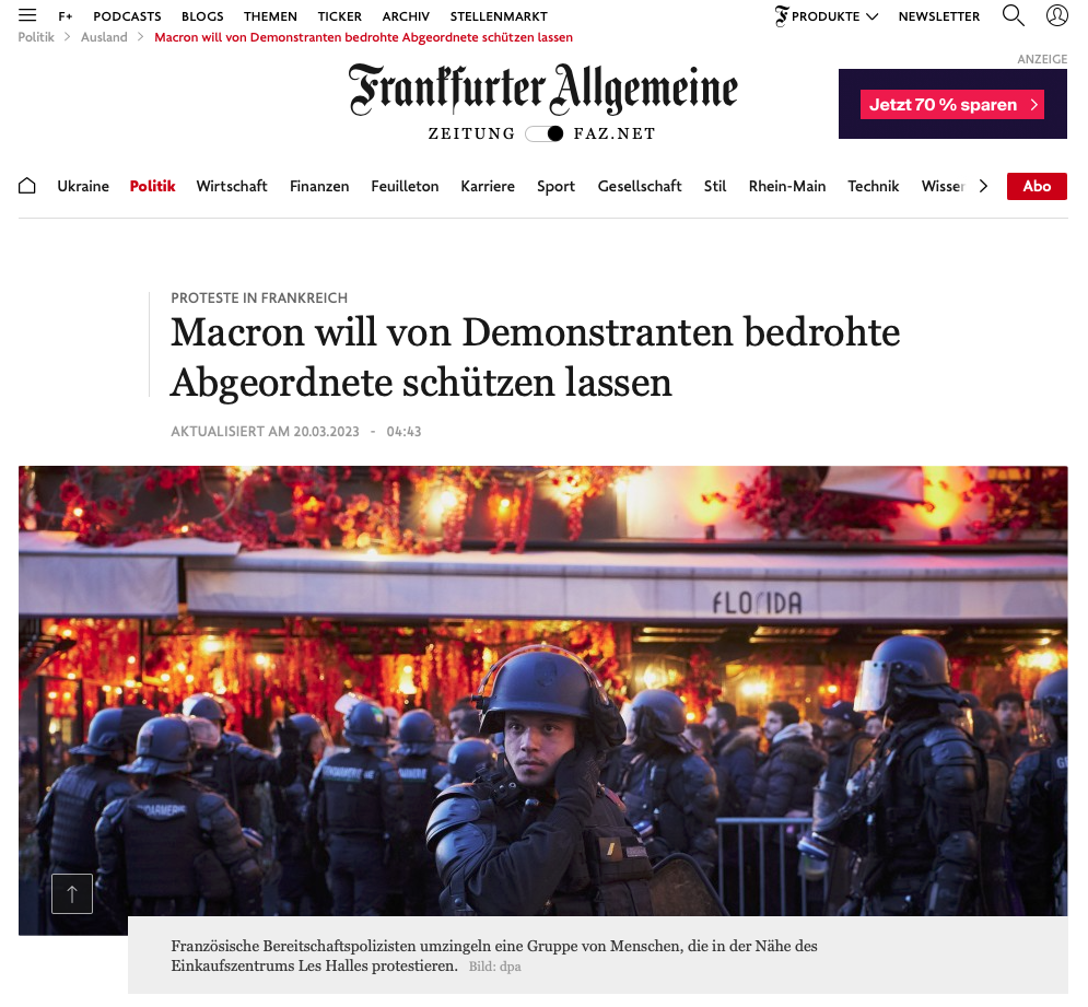 Nice spread in last weeks's print Guardian and Germany's Frankfurter Allgemeine of my photo of protests in Paris against pension reform.